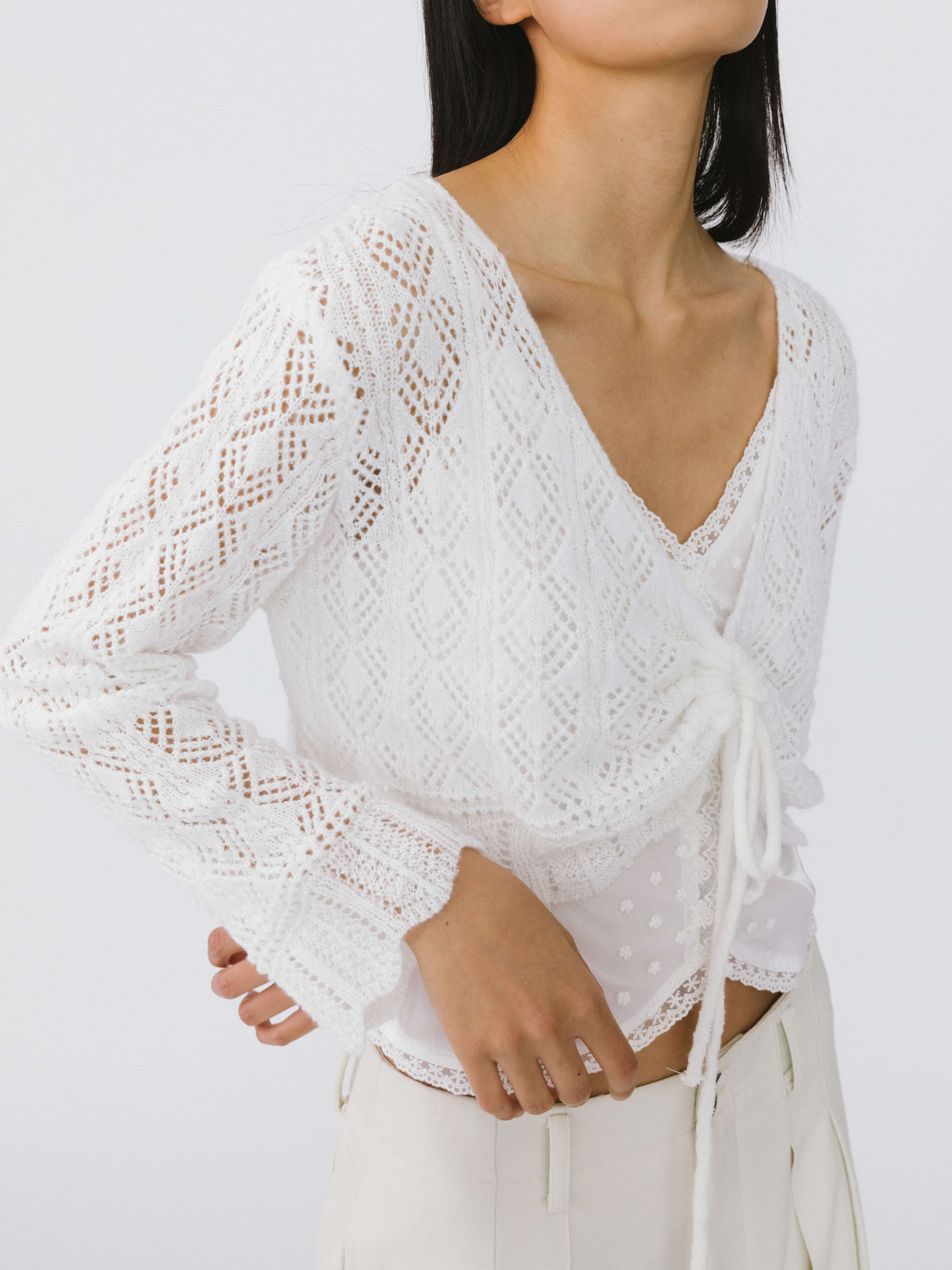 Thin Knit V-Neck Drawstring Top-4