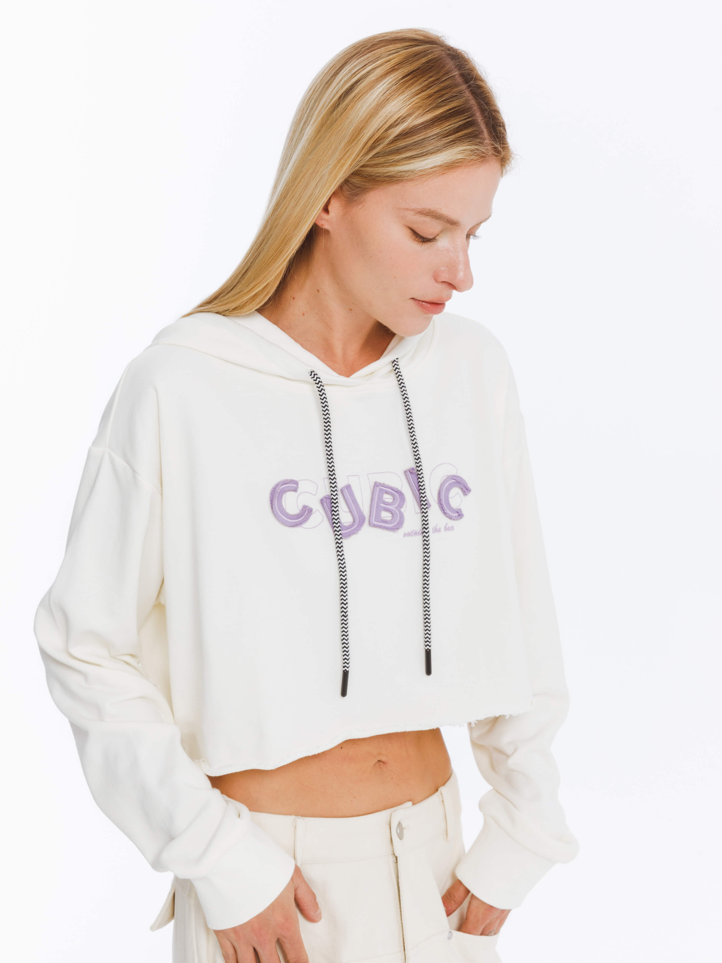 CUBIC Print Hooded Cropped Sweatshirt-4