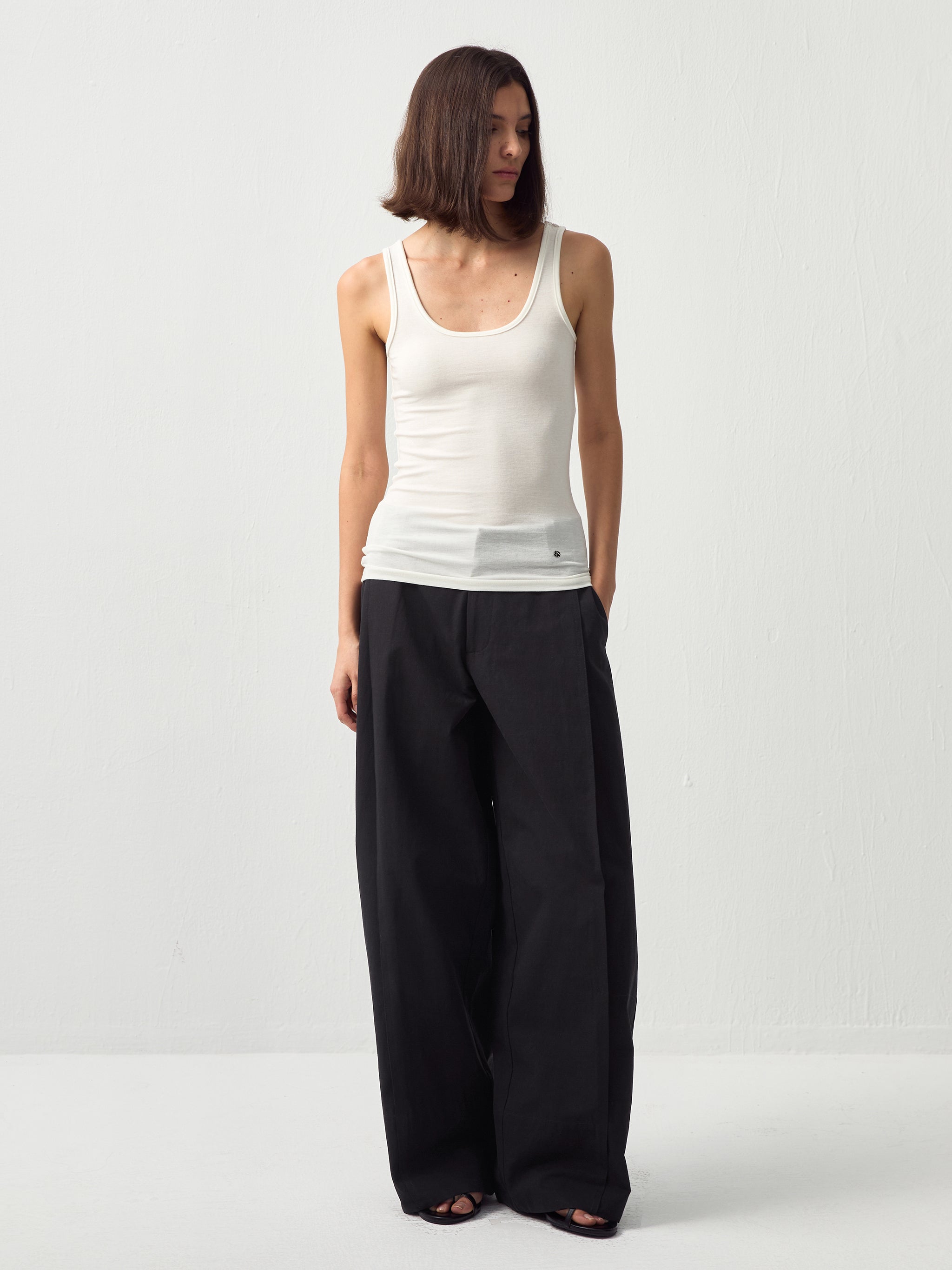 CUBIC Lyocell Wool Blend U-Neck Fitted Tank-4