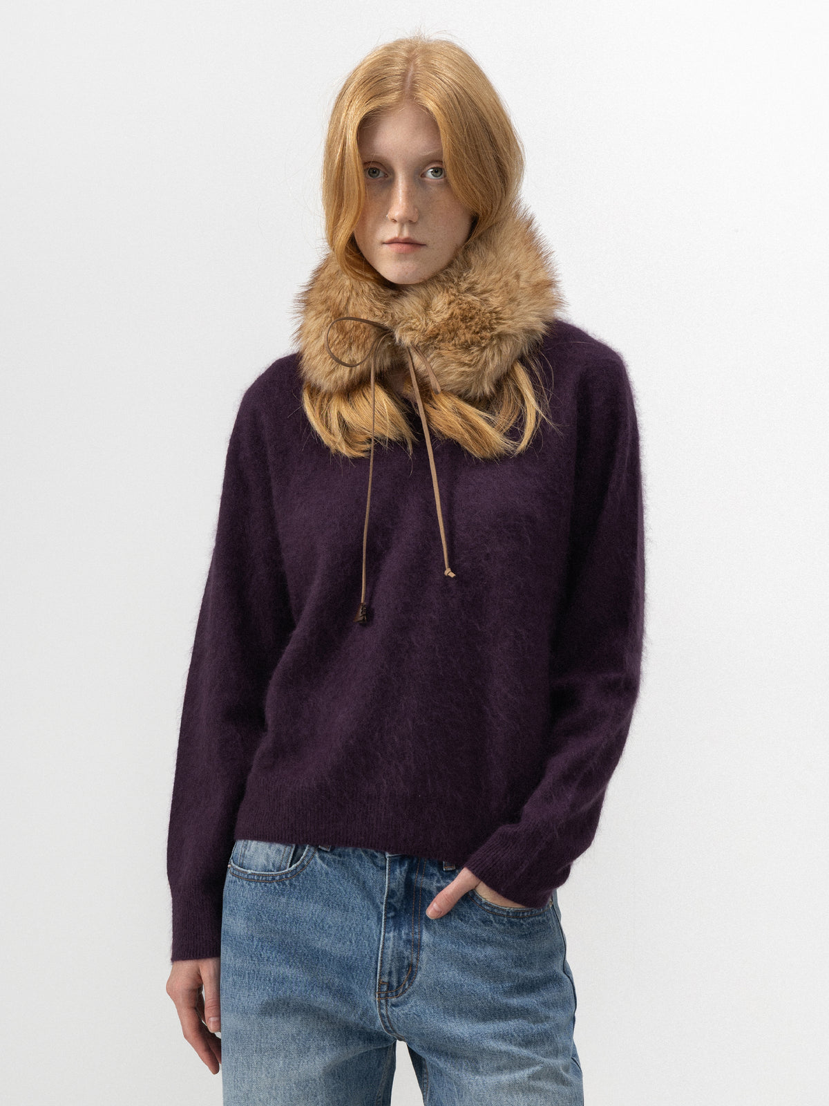 CUBIC Relaxed V-Neck Knit Sweater-4