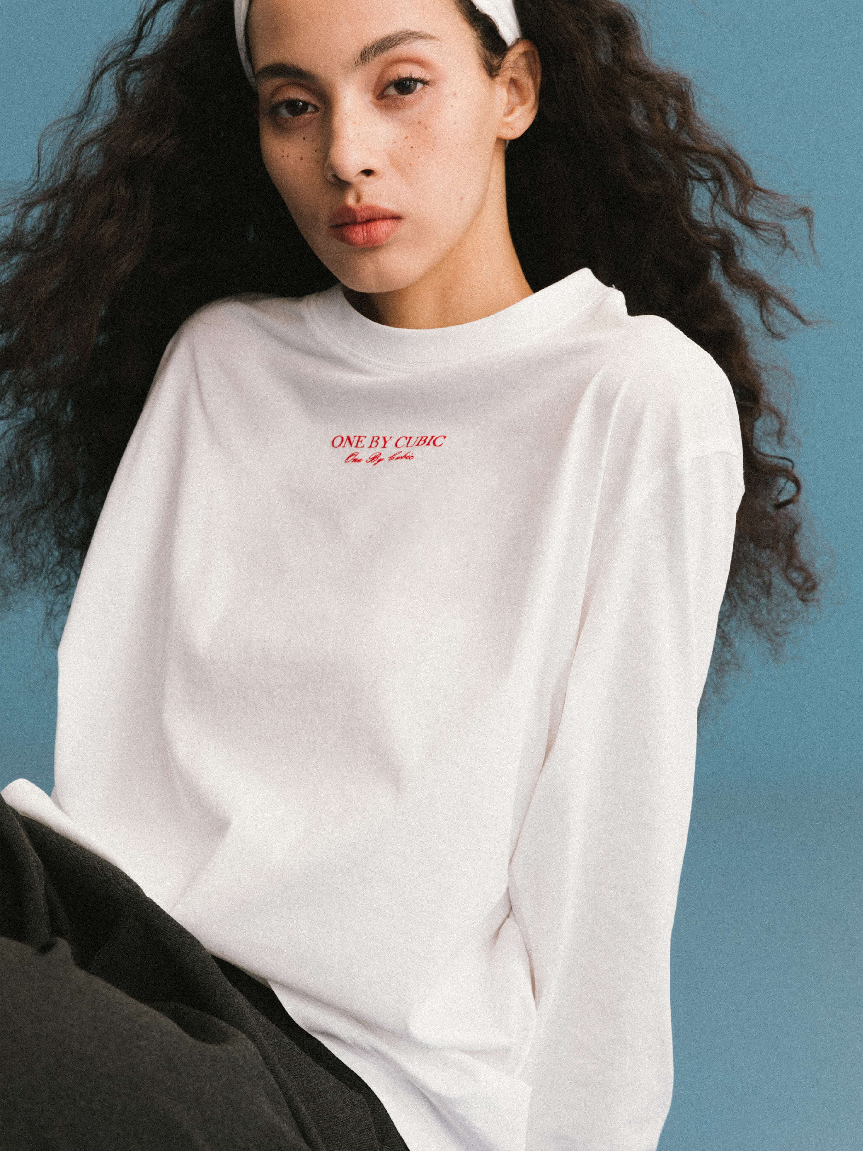 ONE BY CUBIC White Oversized Sweatshirt-5