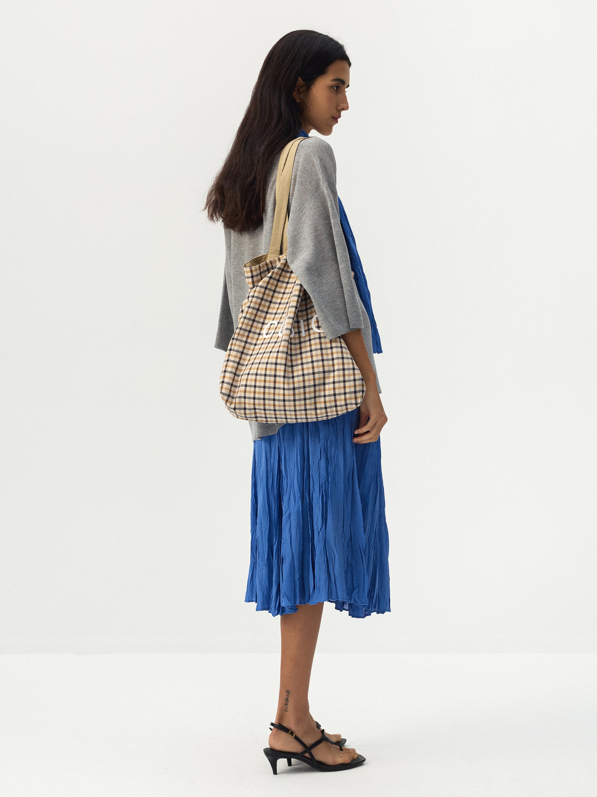CUBIC Checked Logo Tote Bag-4