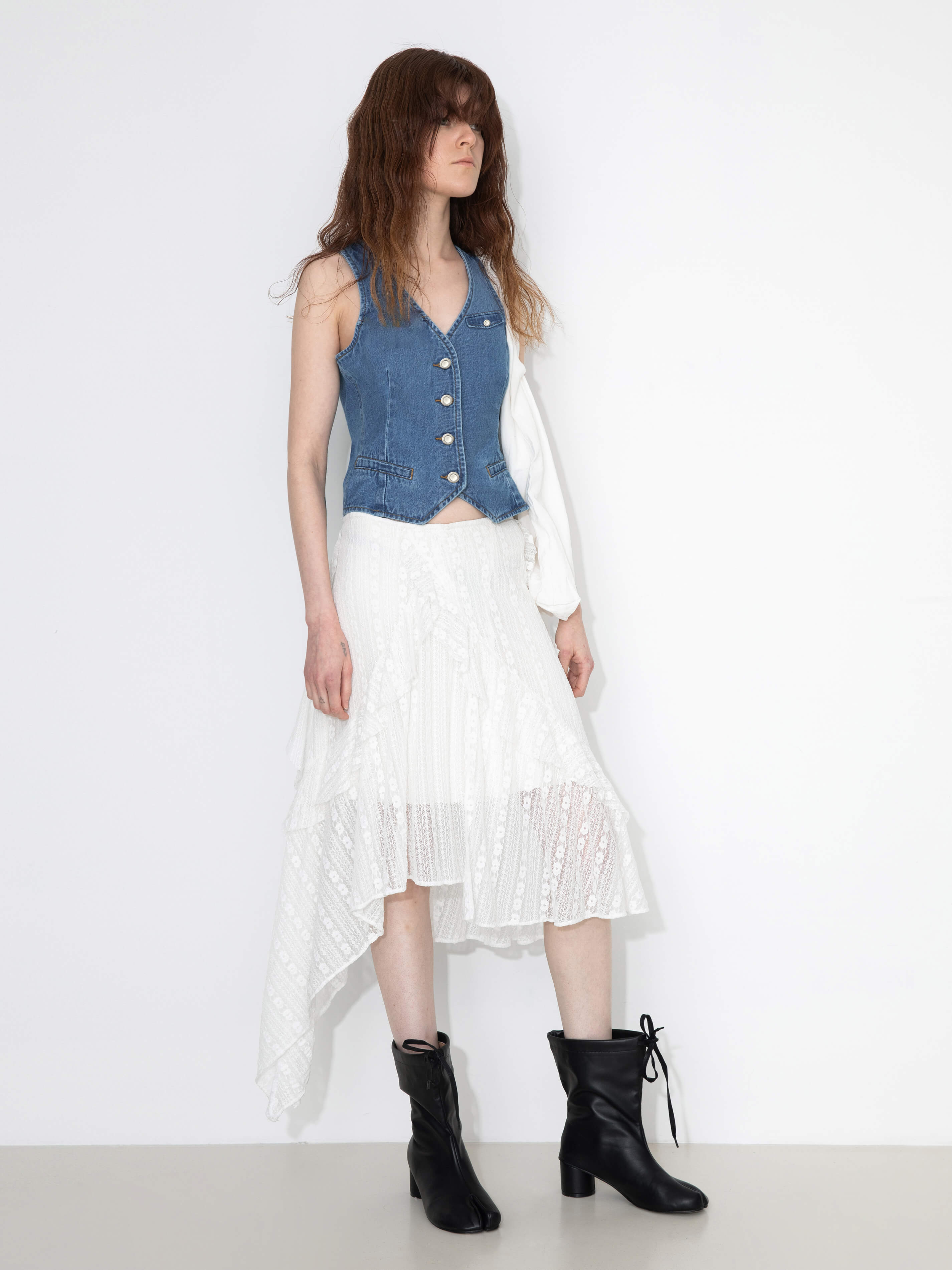 V-Neck Slim Fit Cropped Denim Vest-4