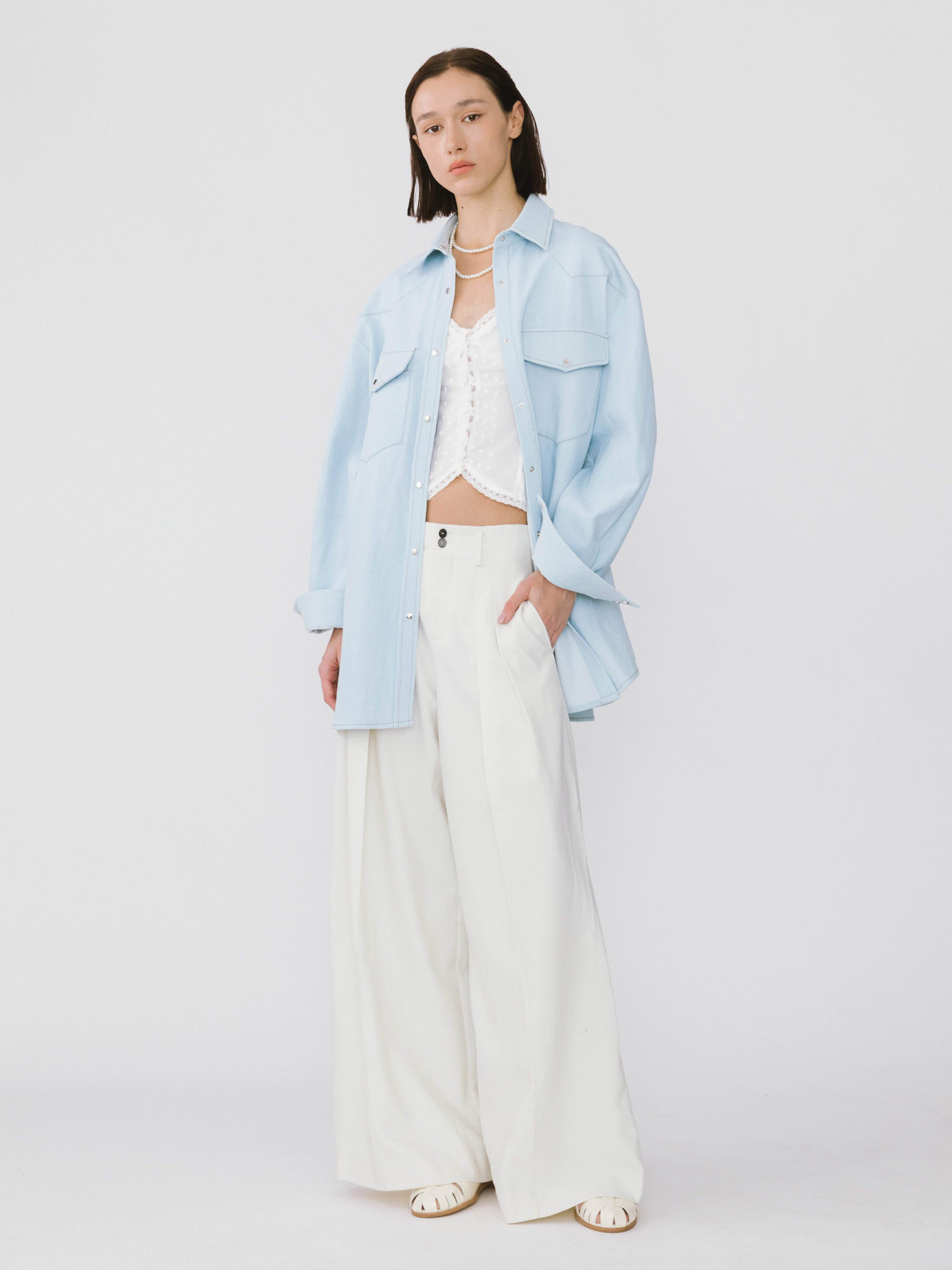 Light-colored Loose Denim Jacket-4