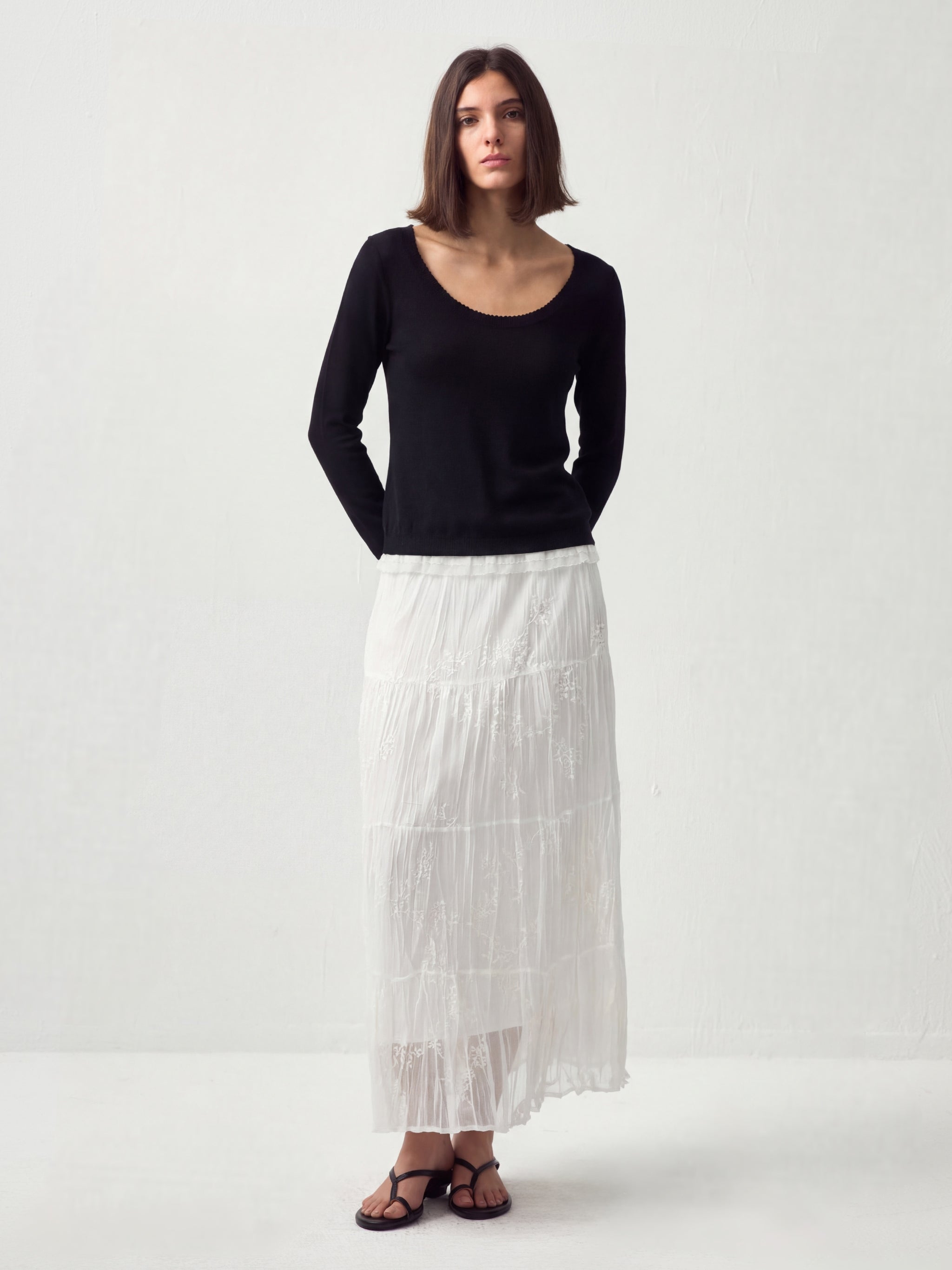 CUBIC Lace Trim Cropped Knit Top-6