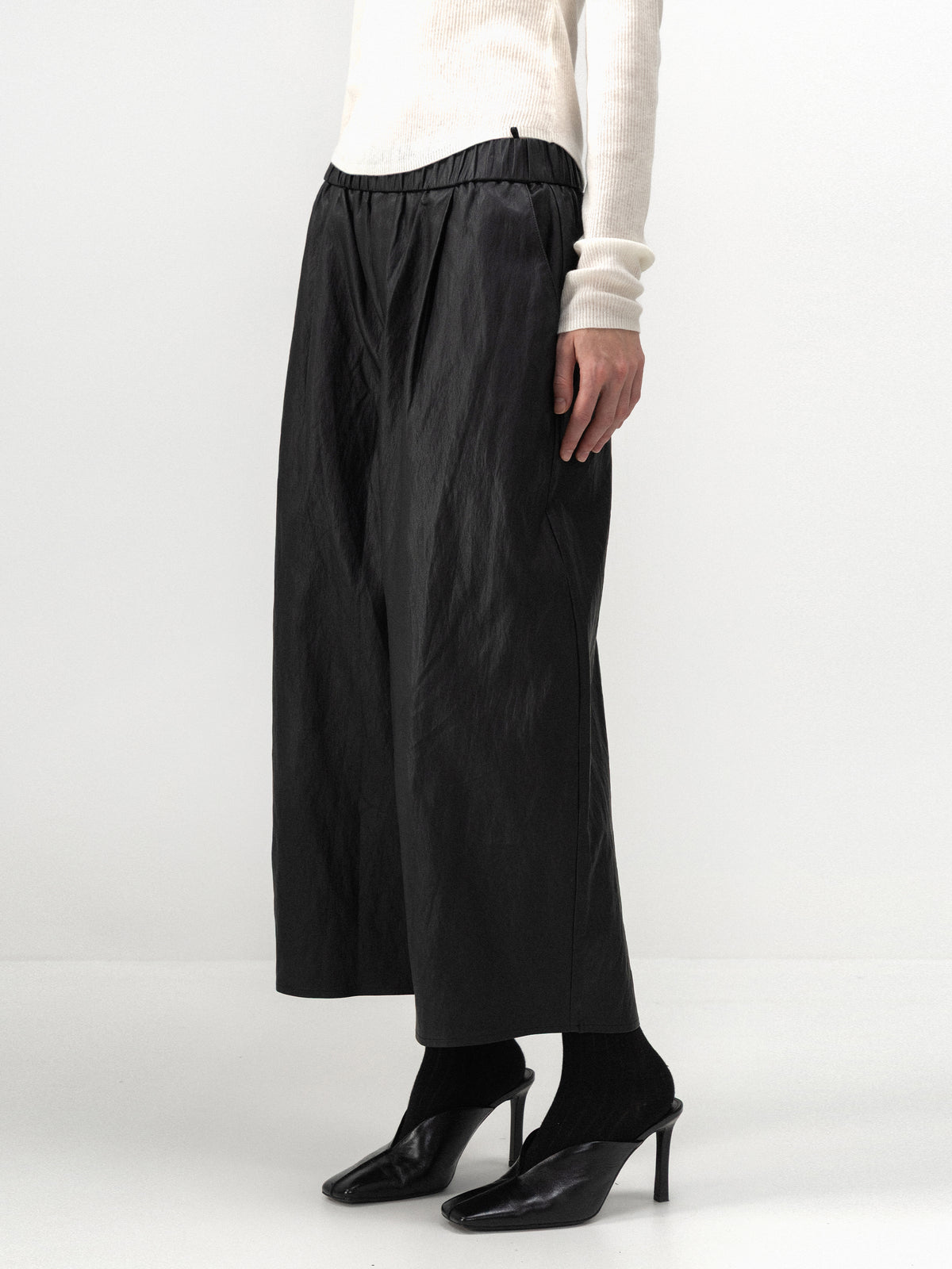 CUBIC High-Waisted Faux Leather Cropped Trousers-4