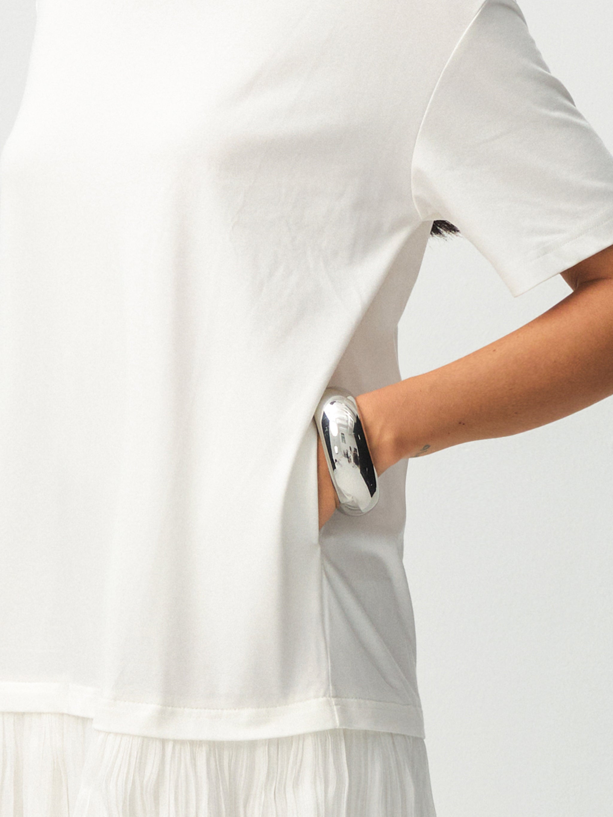 Oversized Round Neck Short Sleeve Pleated Dress-4