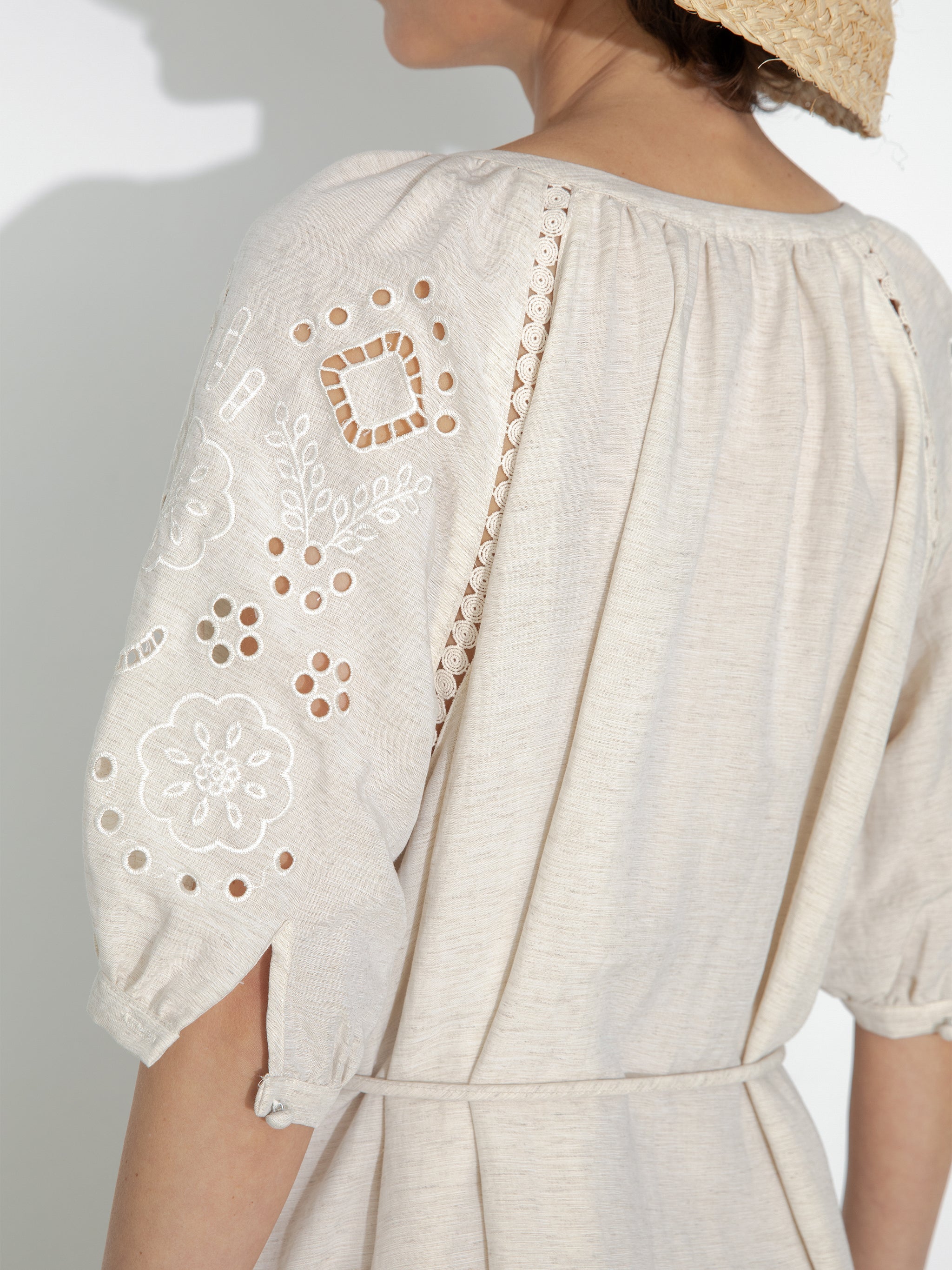 Loose-Fit Eyelet Embroidered Short-Sleeve Dress-5