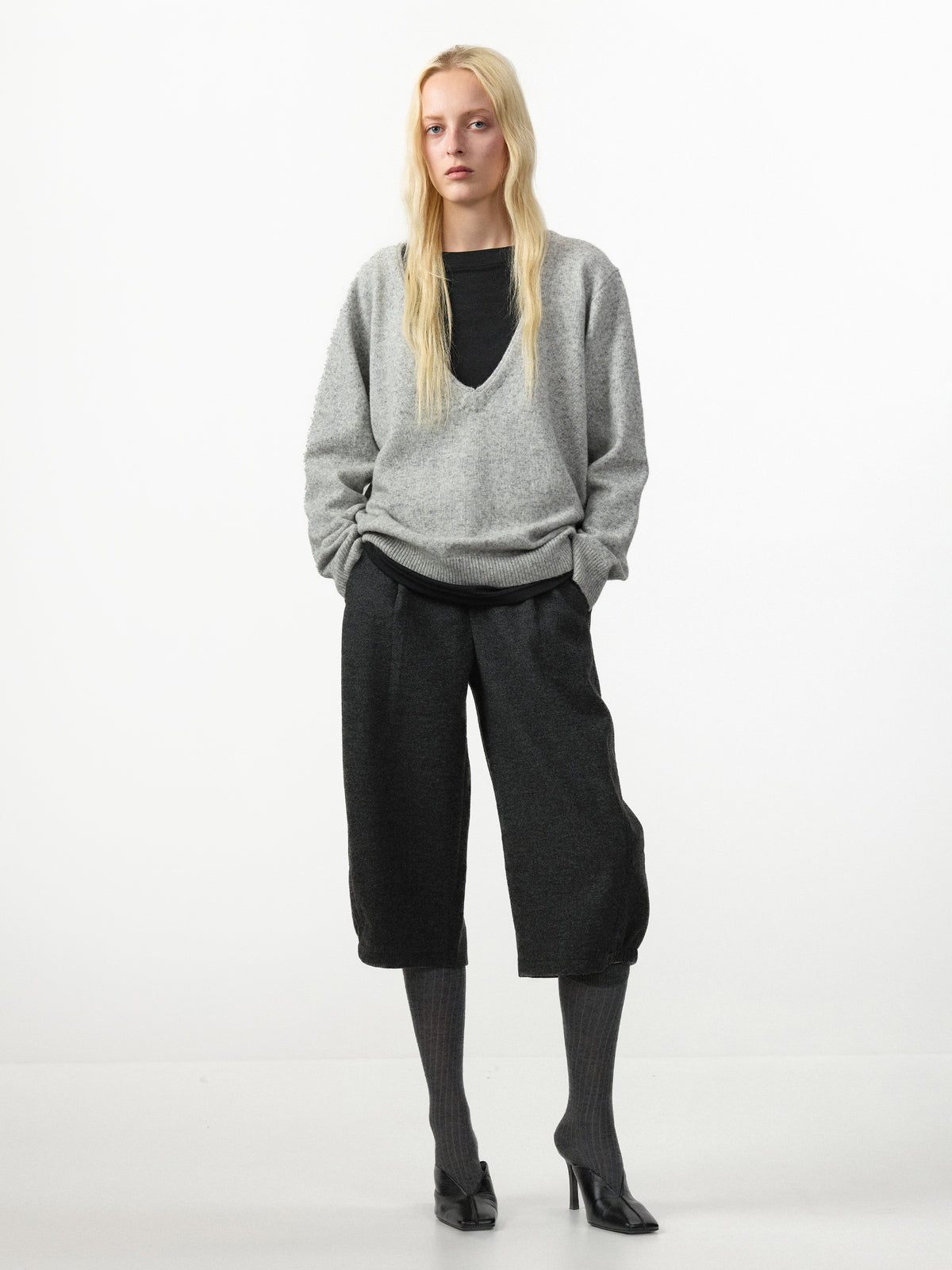 CUBIC Pleated Cropped Culotte Pants-5