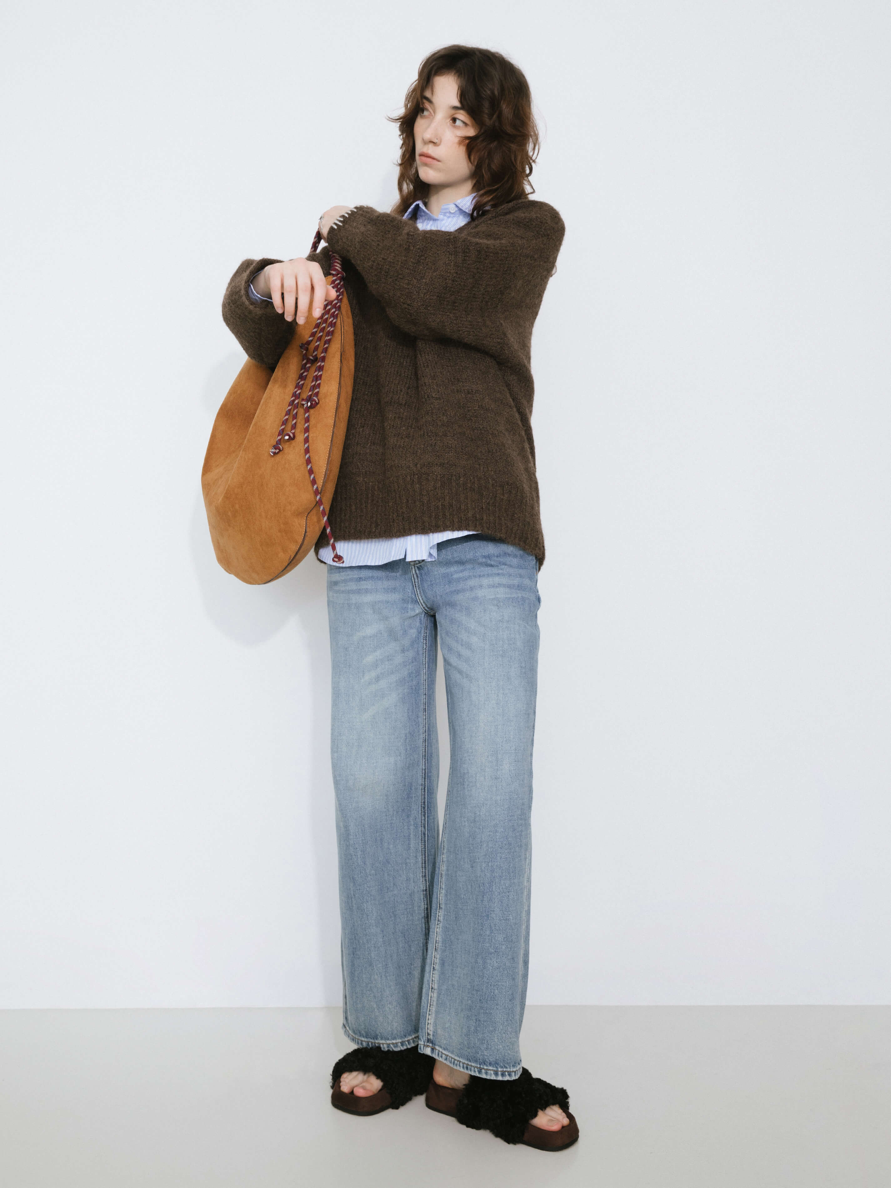 V-Neck Alpaca Knitwear Jumper-5