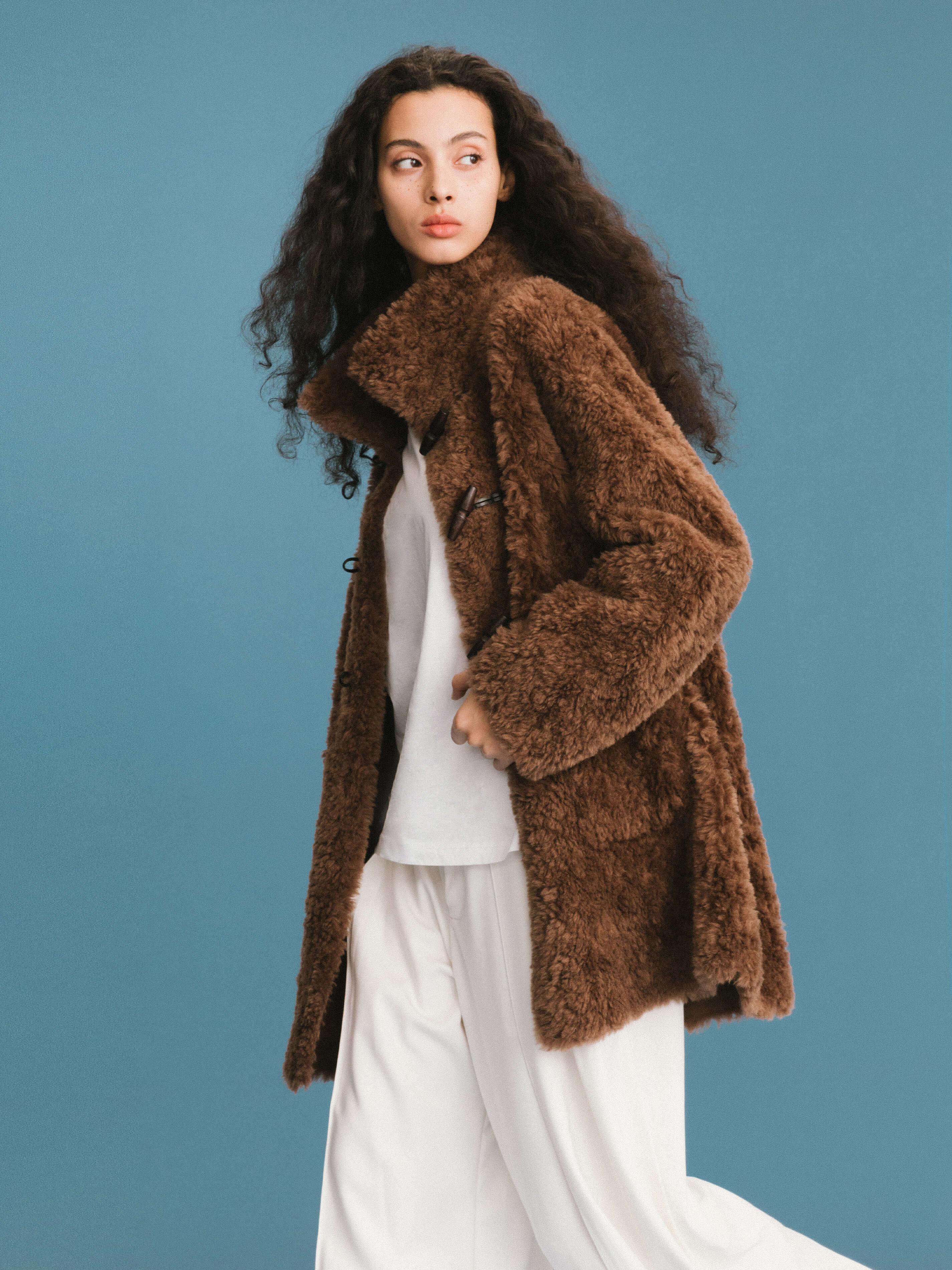 ONE BY CUBIC Hign Collar Furry 100% Wool Coat-5