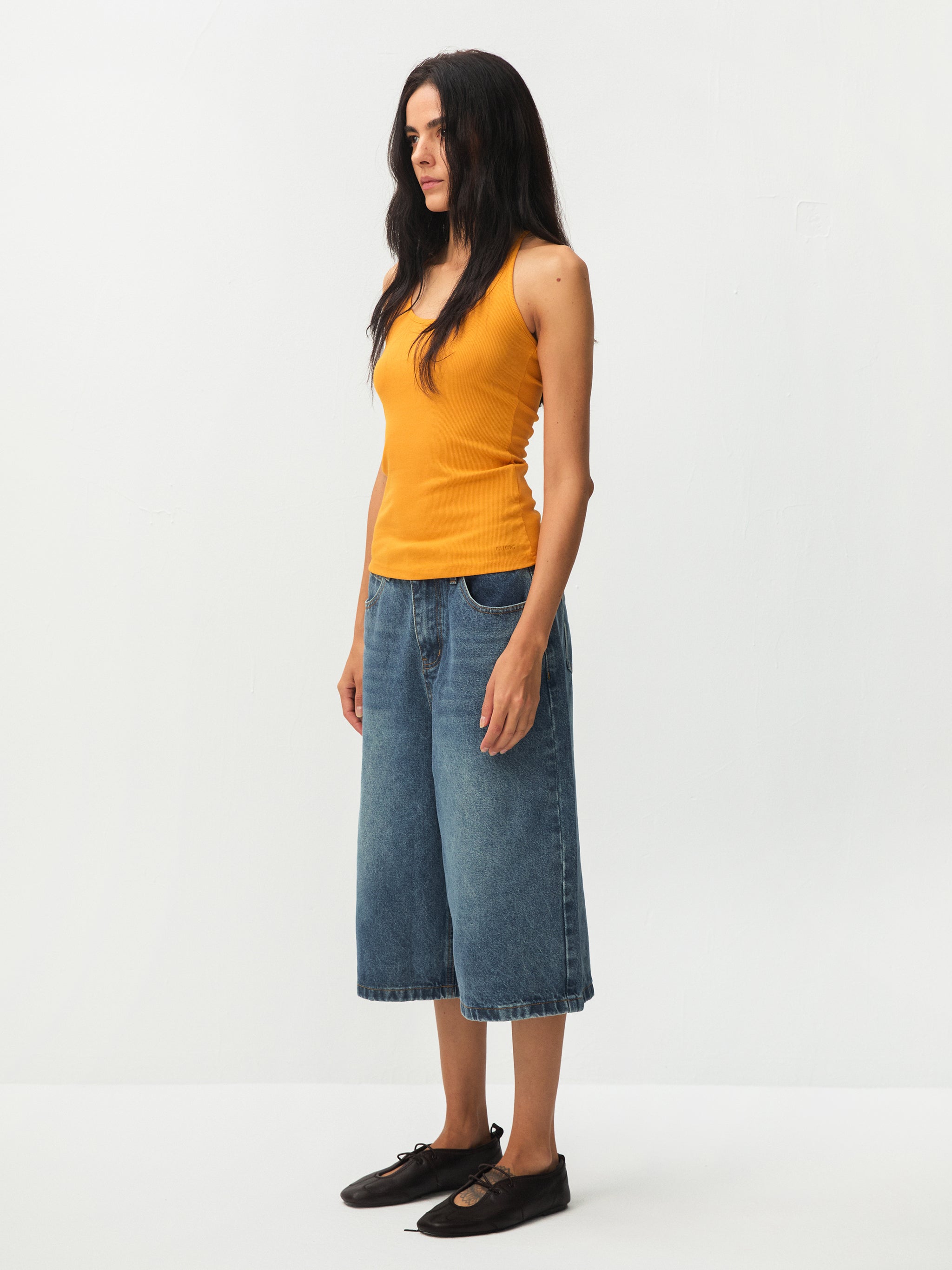 Loose Fit Knee-Length Denim Shorts-5