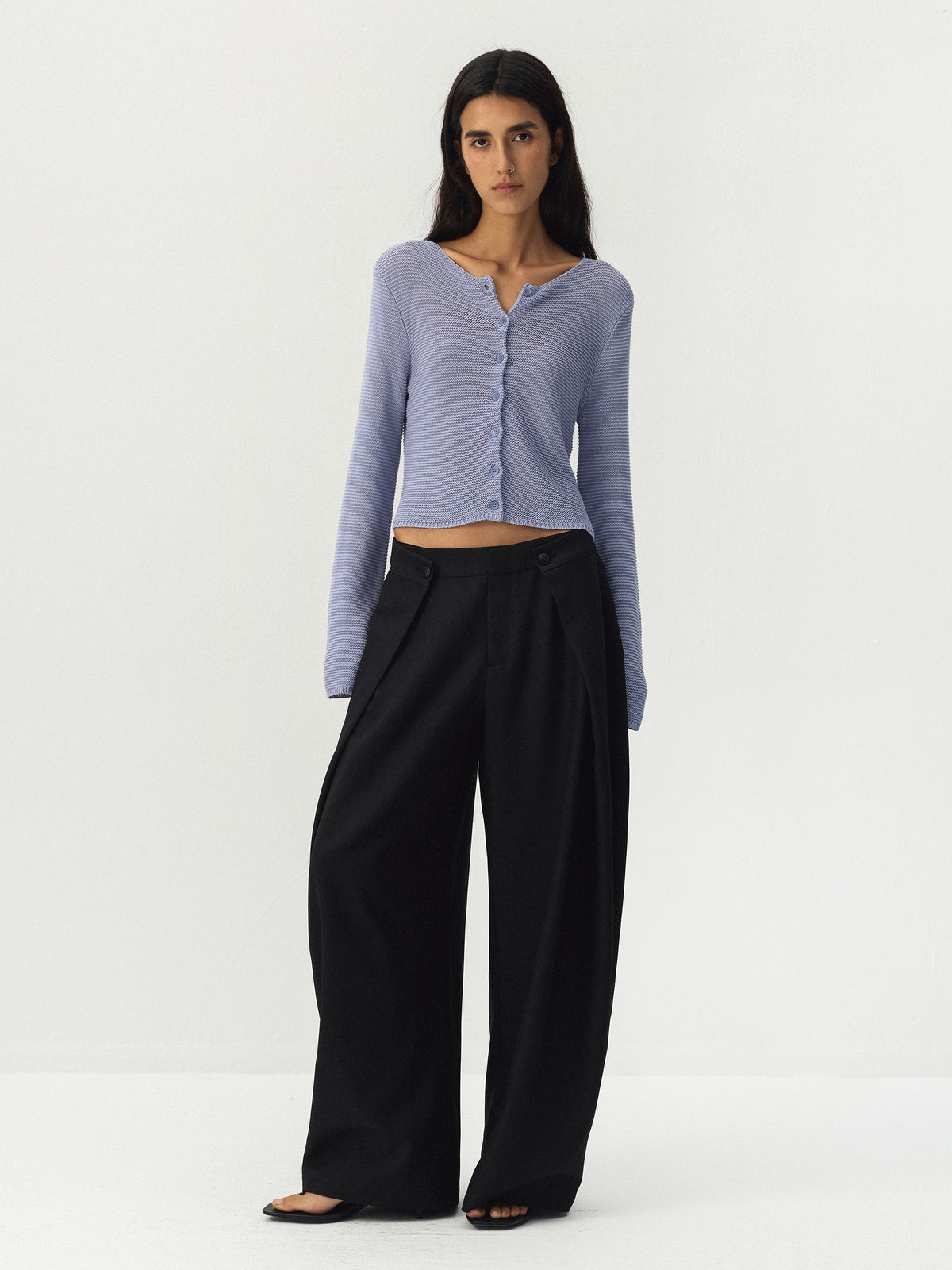 CUBIC Scoop Neck Button Knit Cardigan-5