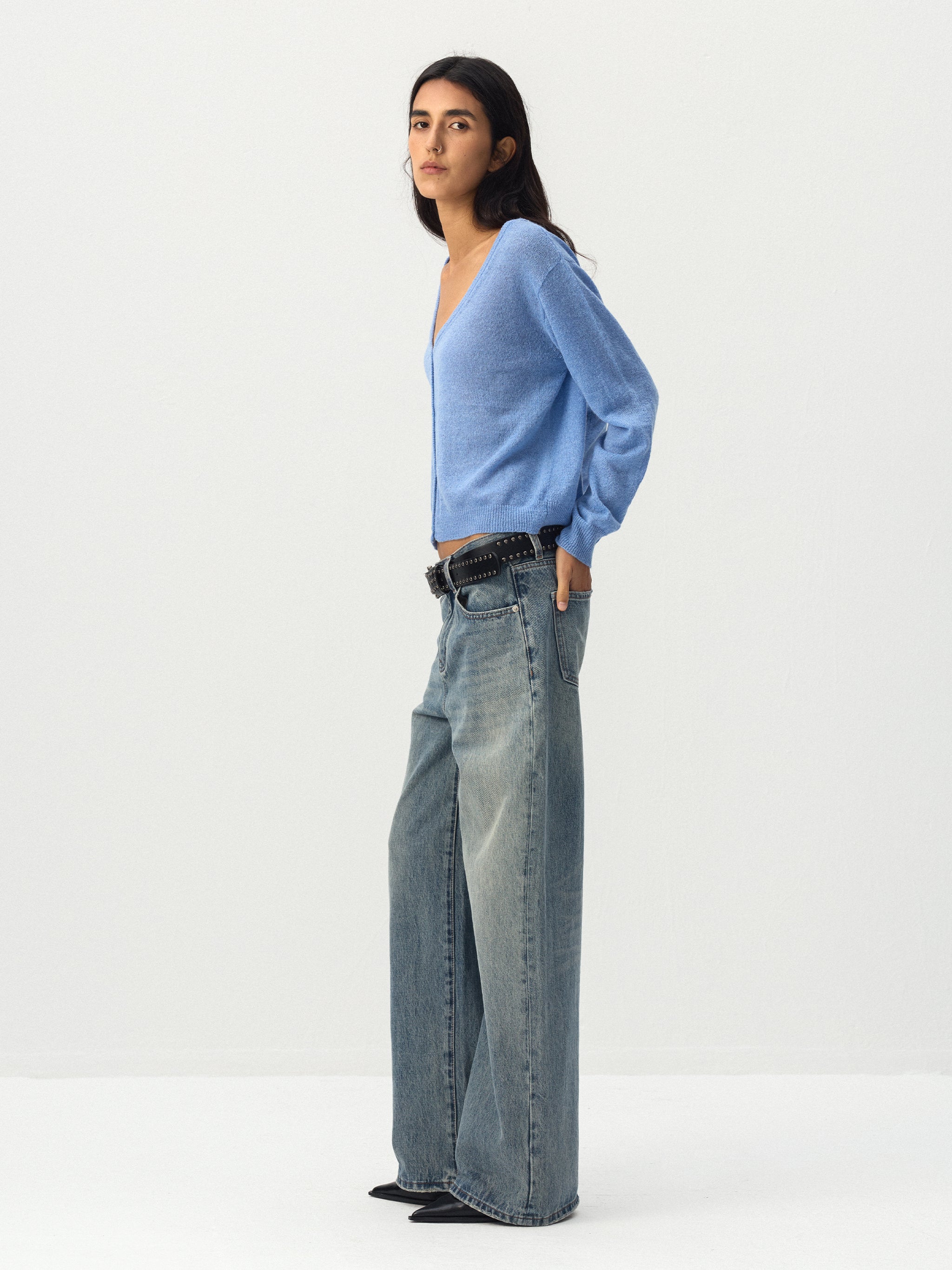CUBIC Relaxed V-Neck Knit Cardigan-5