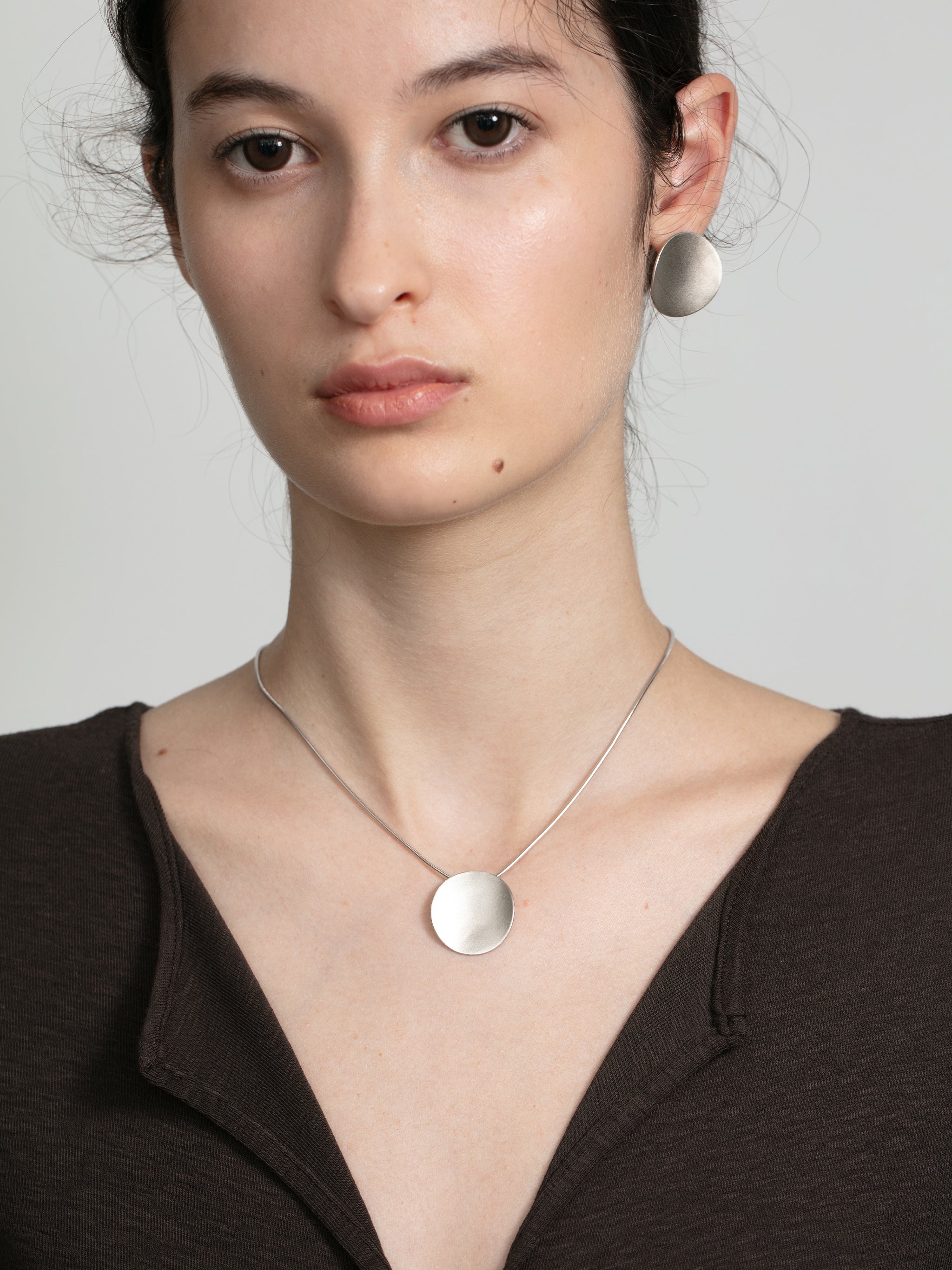 Curved Disc Pendant Necklace-5