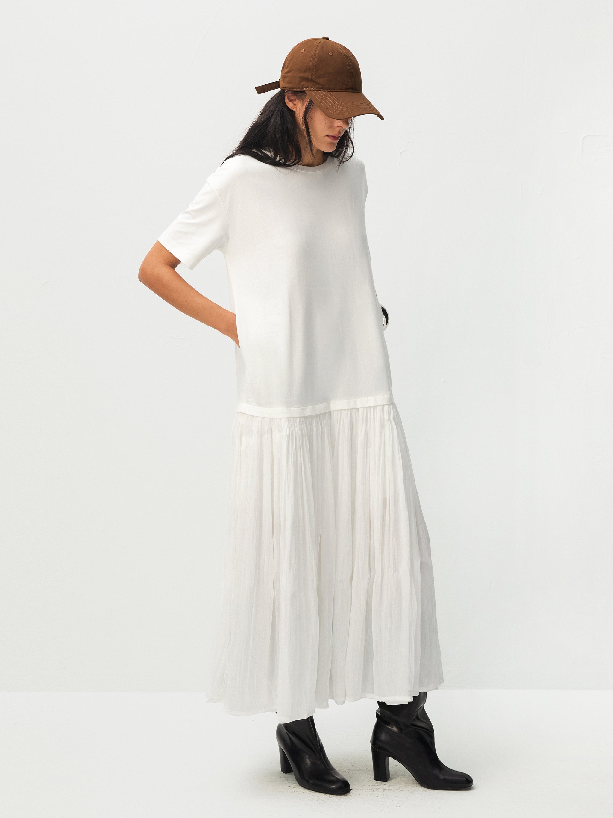 Oversized Round Neck Short Sleeve Pleated Dress-5