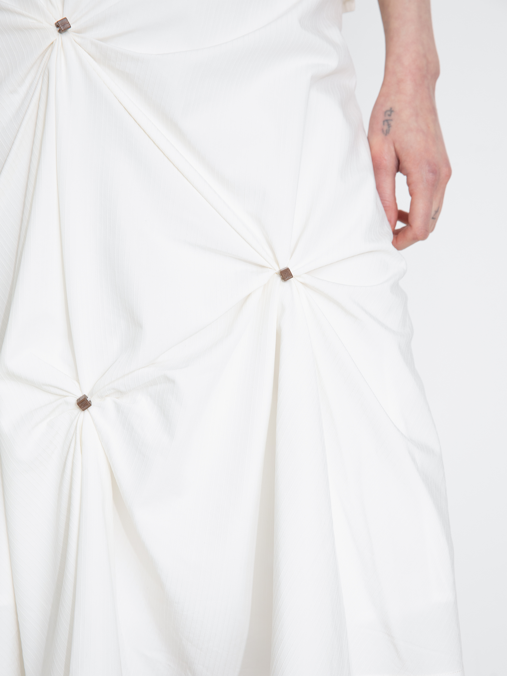 3D Pleated High-Waisted A-Line Skirt-5