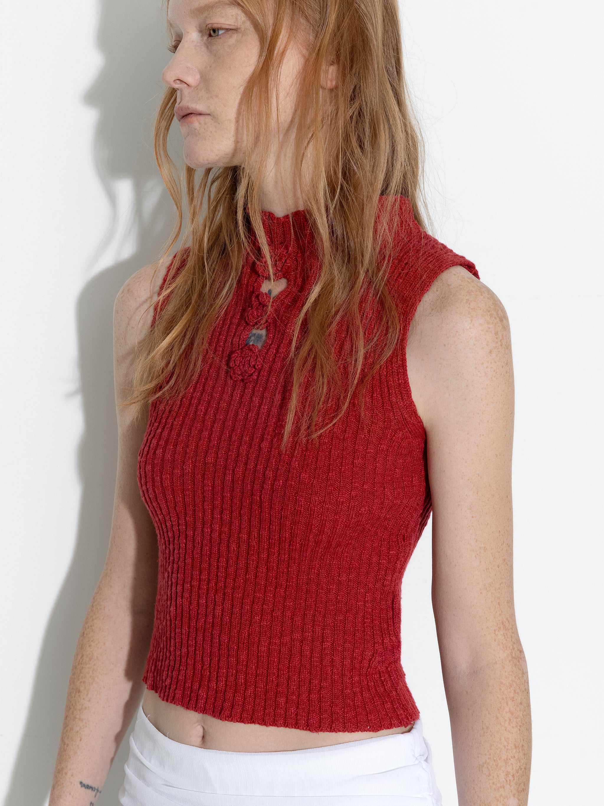 Flower 3D Sleeveless Knit Top-13