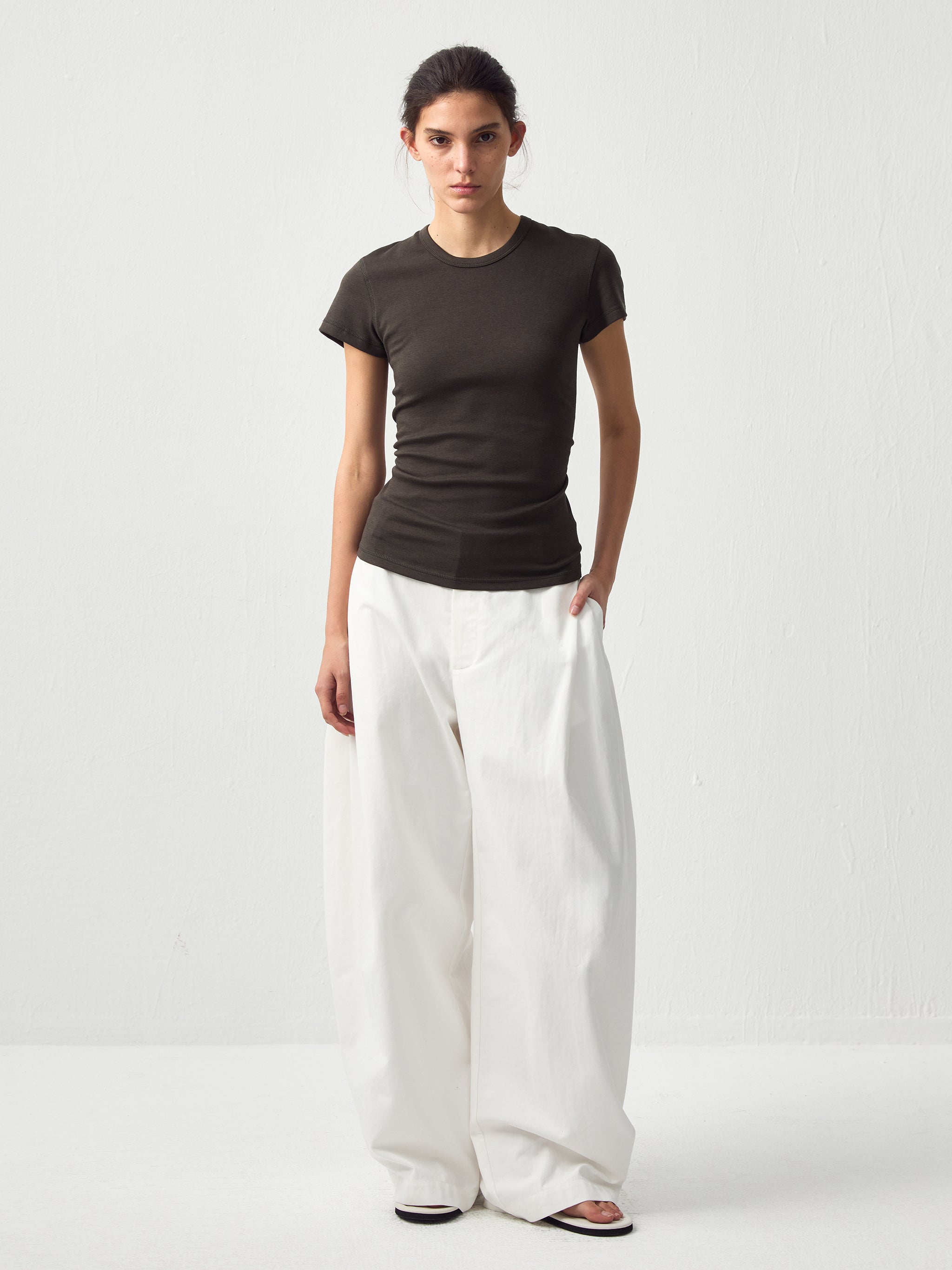CUBIC Slim Cropped Crew Neck Top