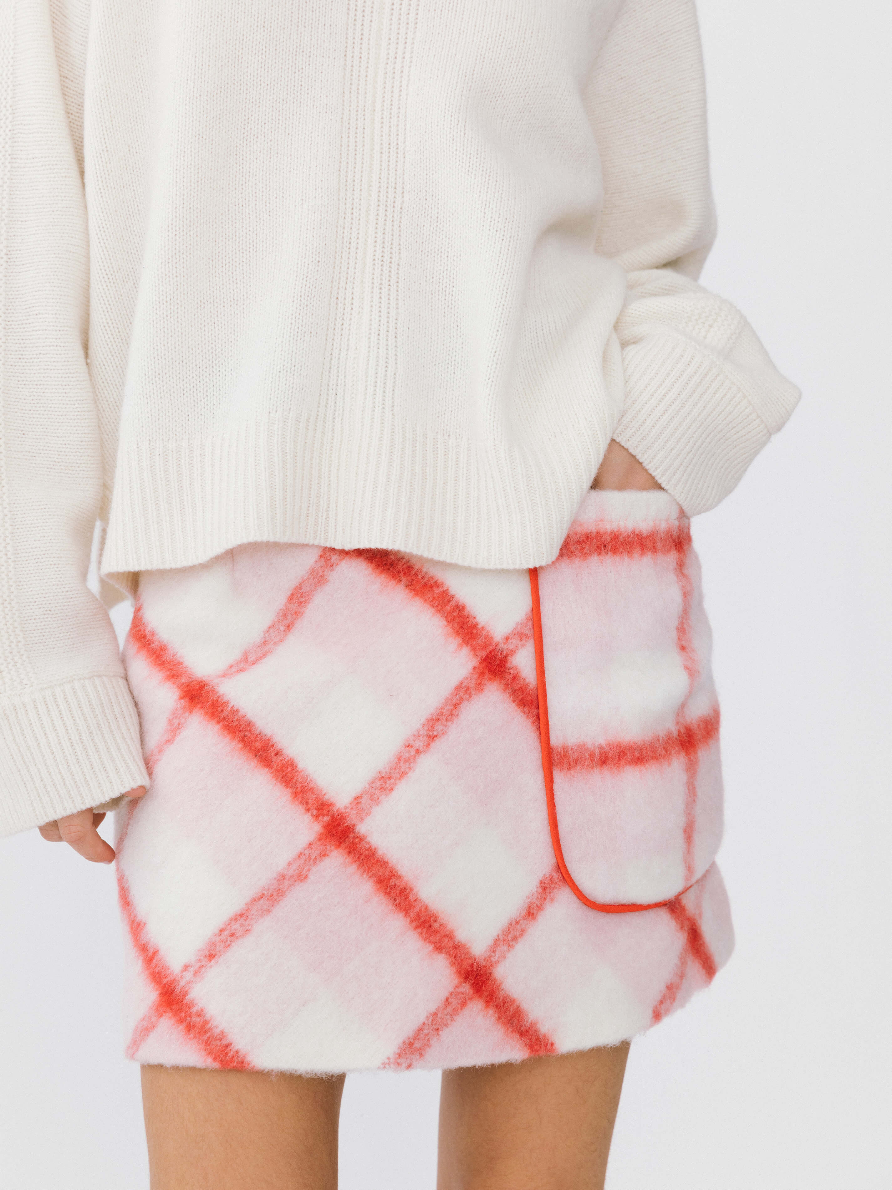 Plaid Woolen Skirt-5