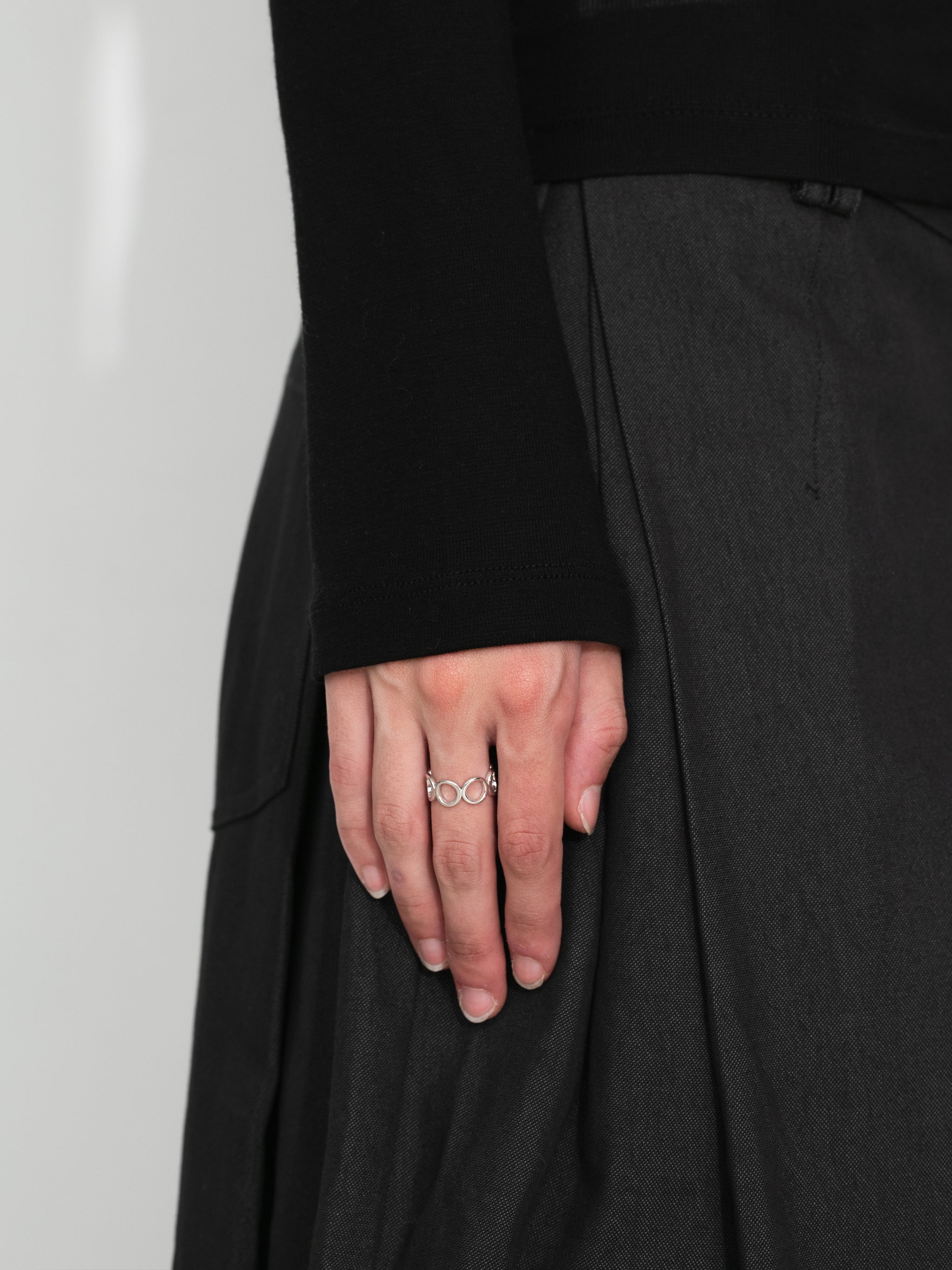 Minimalist Open Circle Ring-5