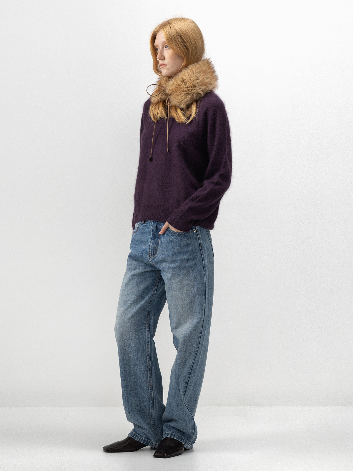 CUBIC Relaxed V-Neck Knit Sweater-5