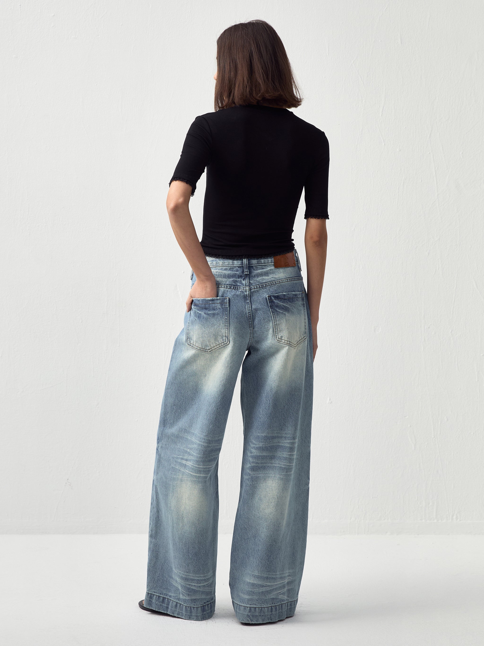 CUBIC Vintage Low-Rise Wide-Leg Jeans-6