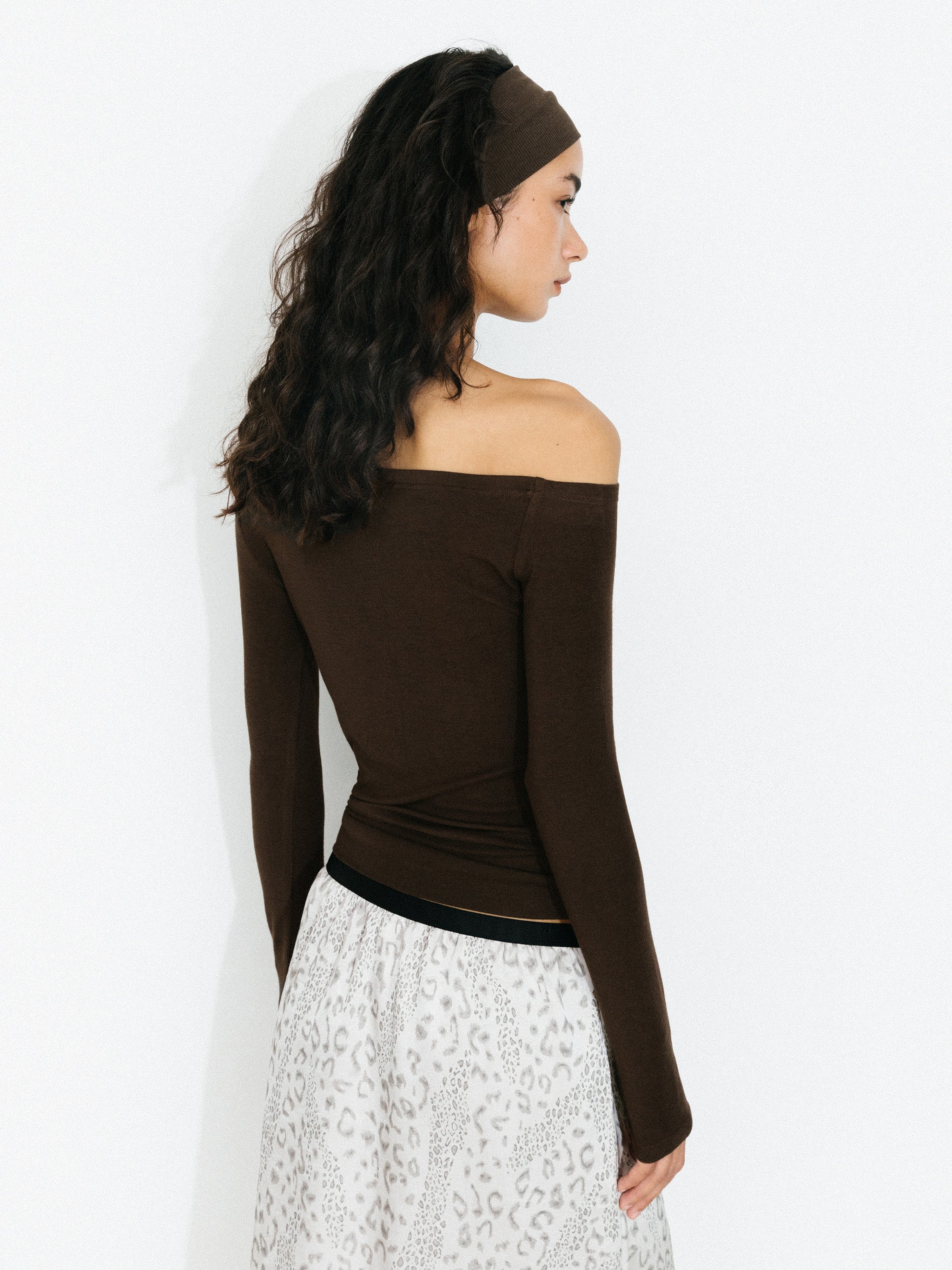 C by CUBIC One-Shoulder Slim-Fit Long-Sleeve Top-6