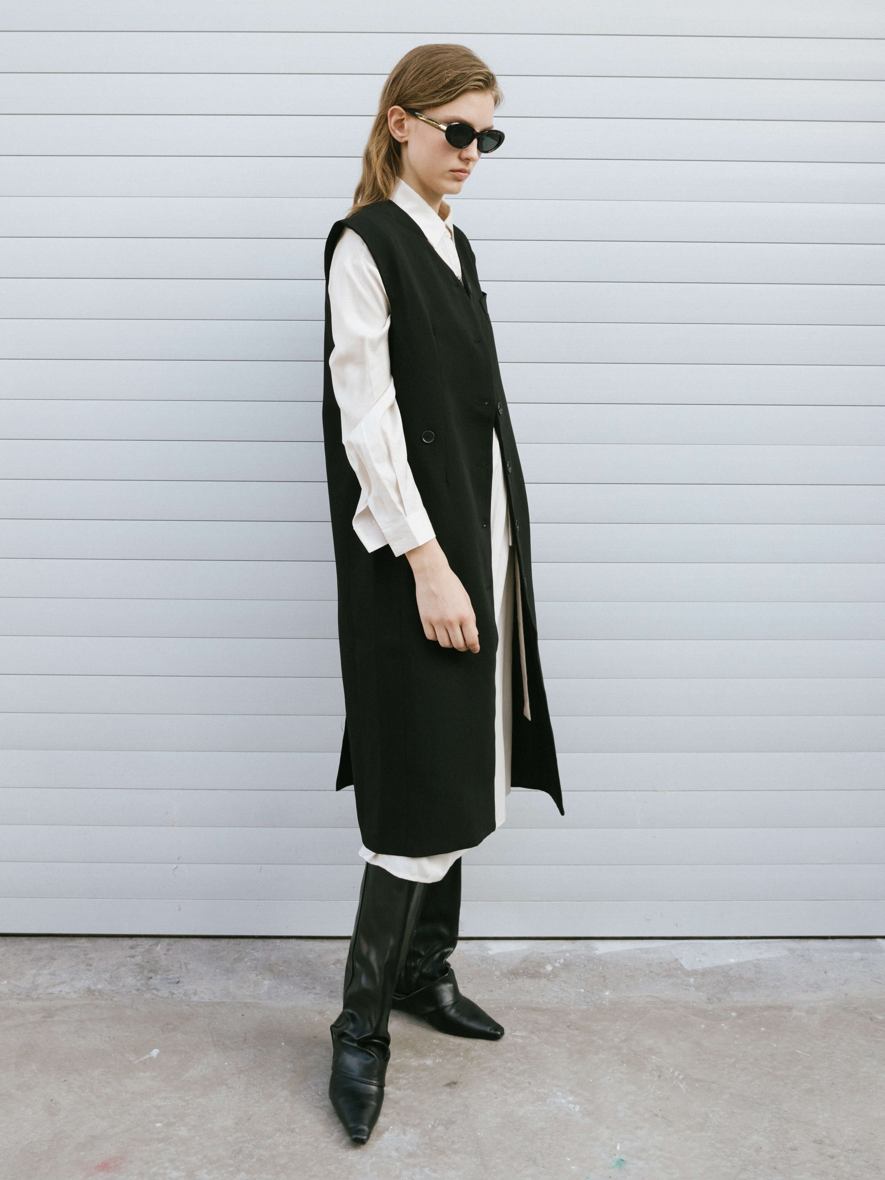 V-neck Long Tailored Vest-6