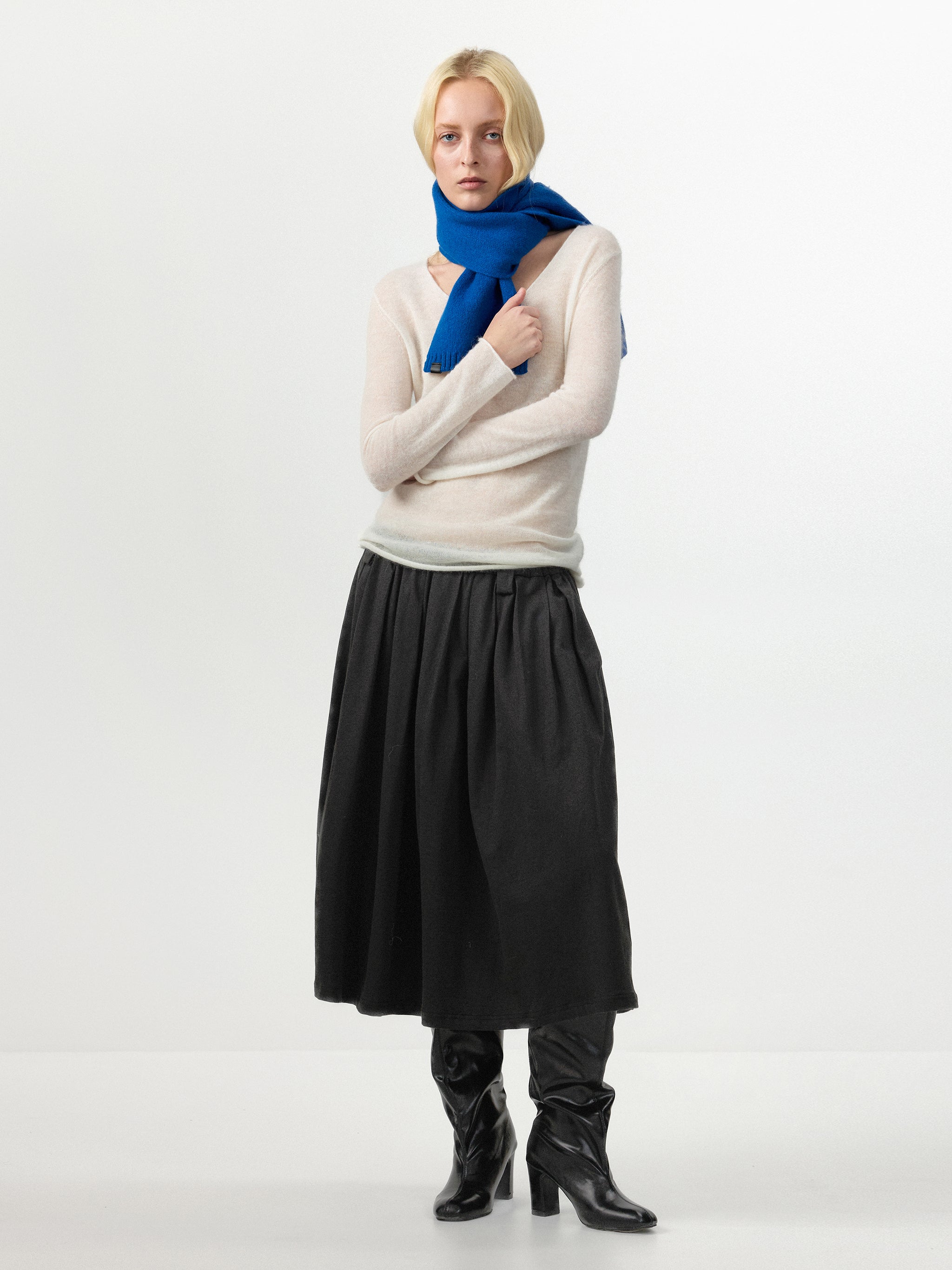 CUBIC 100% Wool Knit Scarf-6