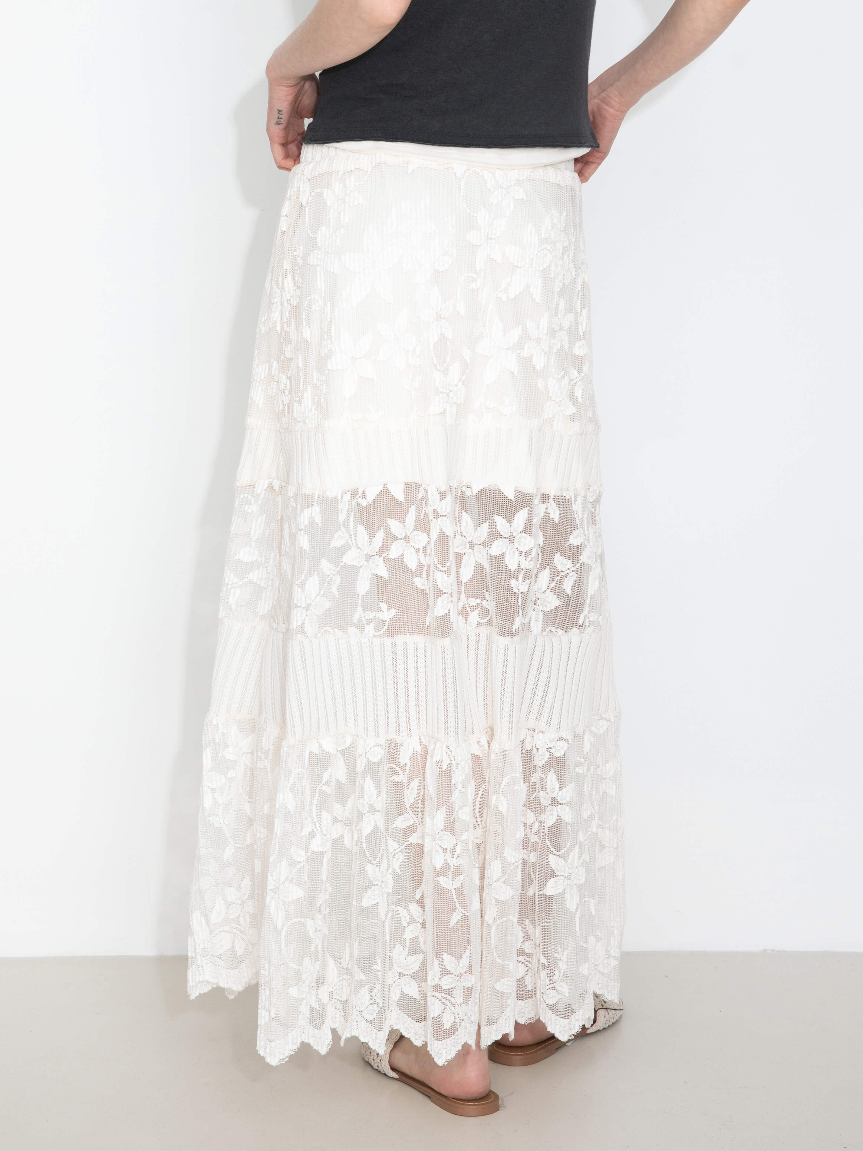 Textured Floral Print Lace Panel Skirt-7
