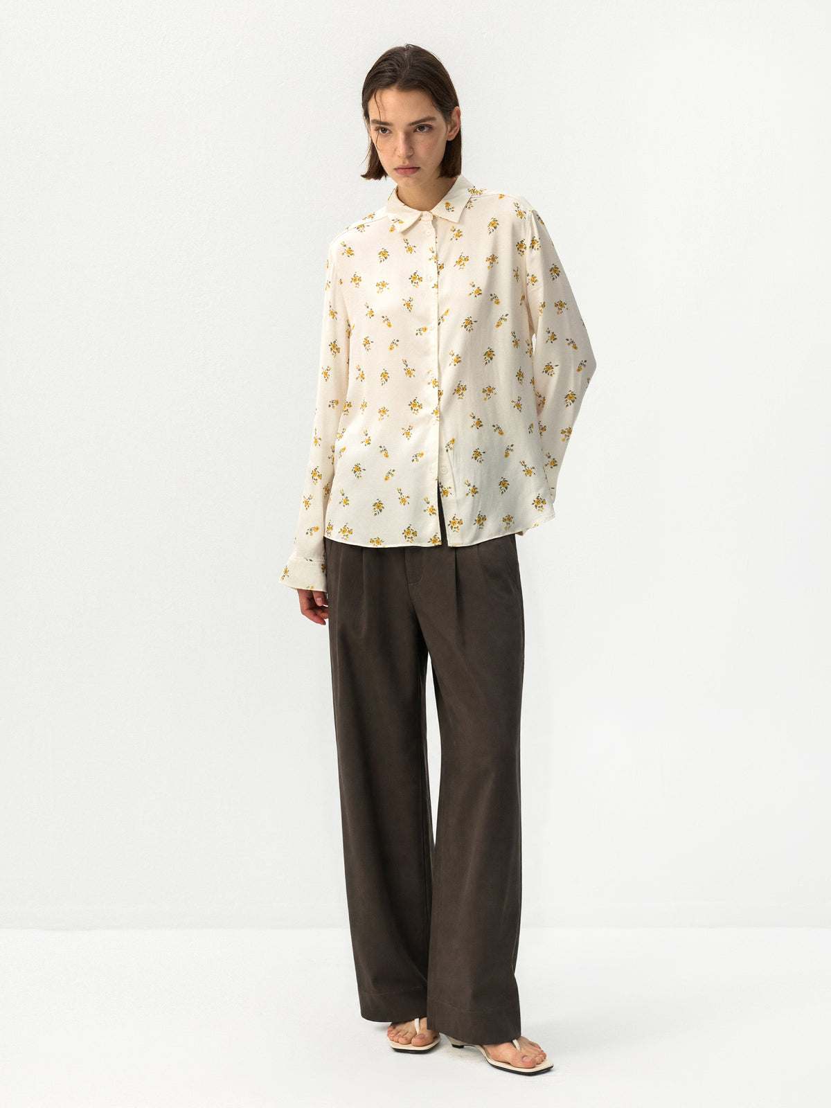CUBIC Pleated Wide-Leg Trousers-6