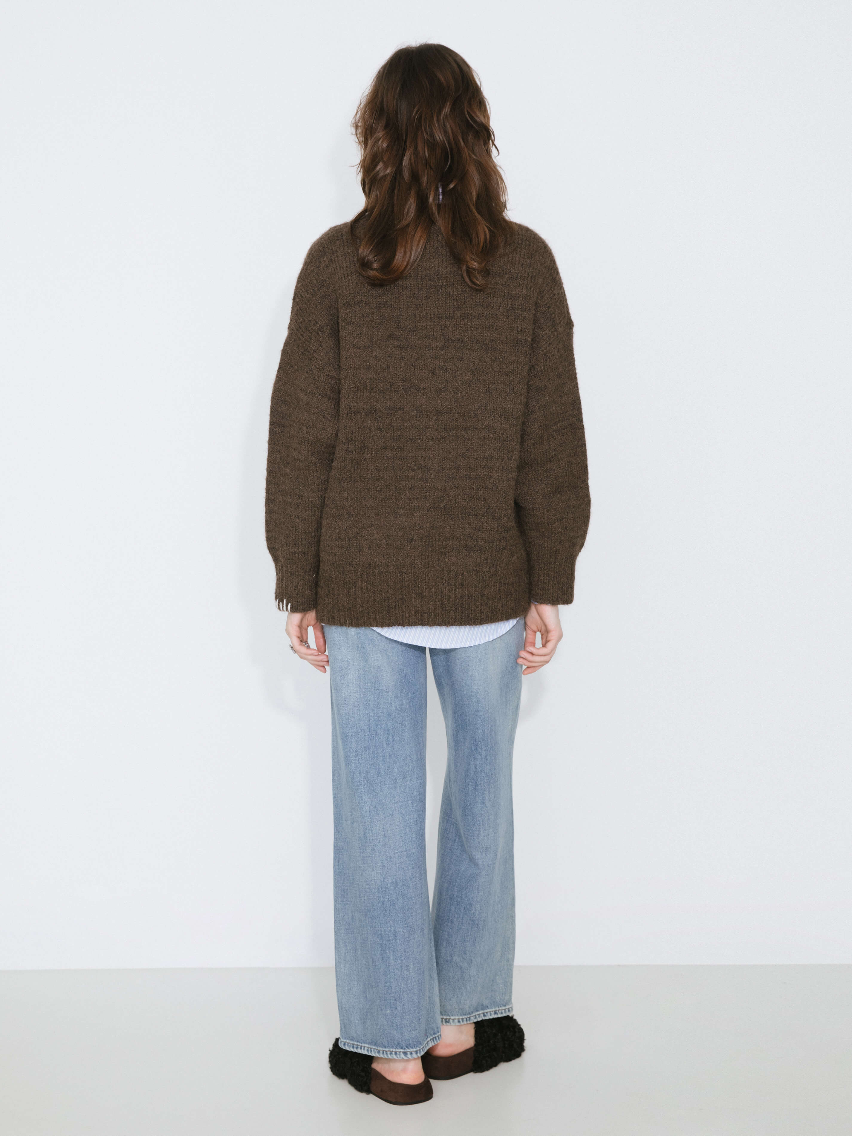 V-Neck Alpaca Knitwear Jumper-6