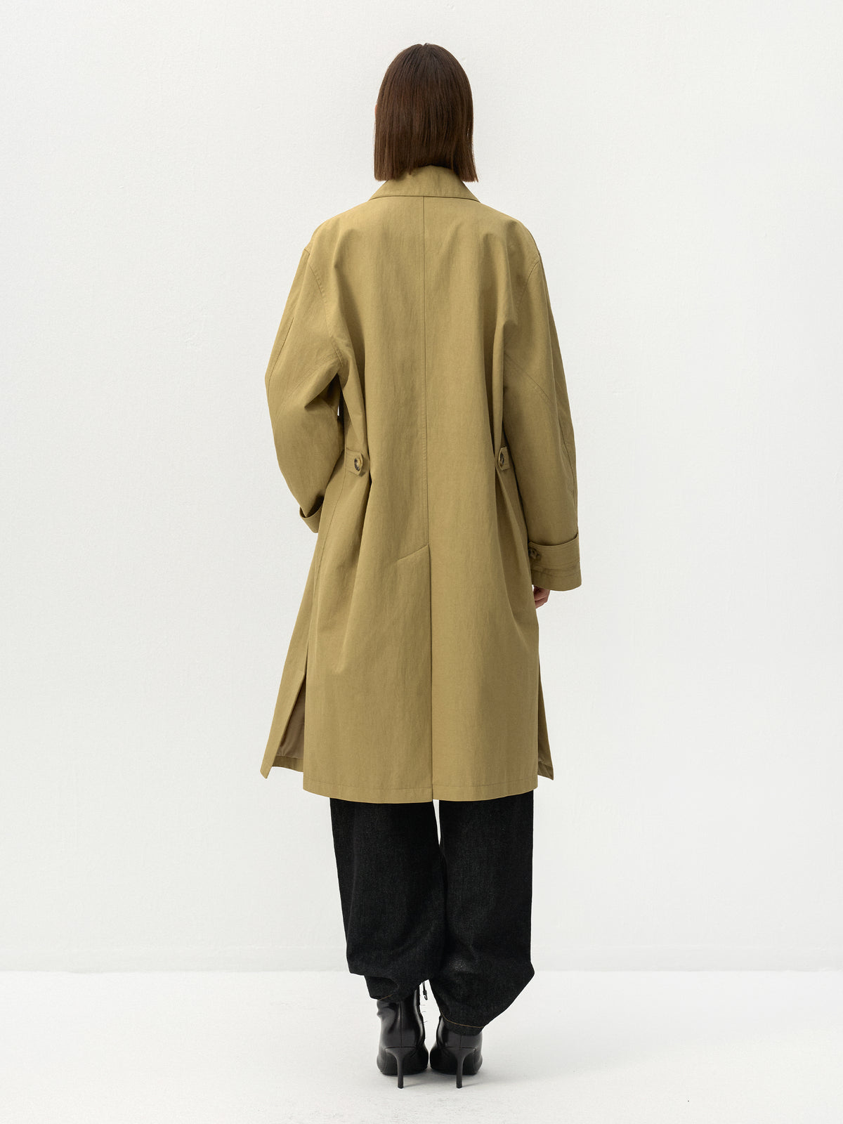 CUBIC Relaxed Point Collar Trench Coat-6