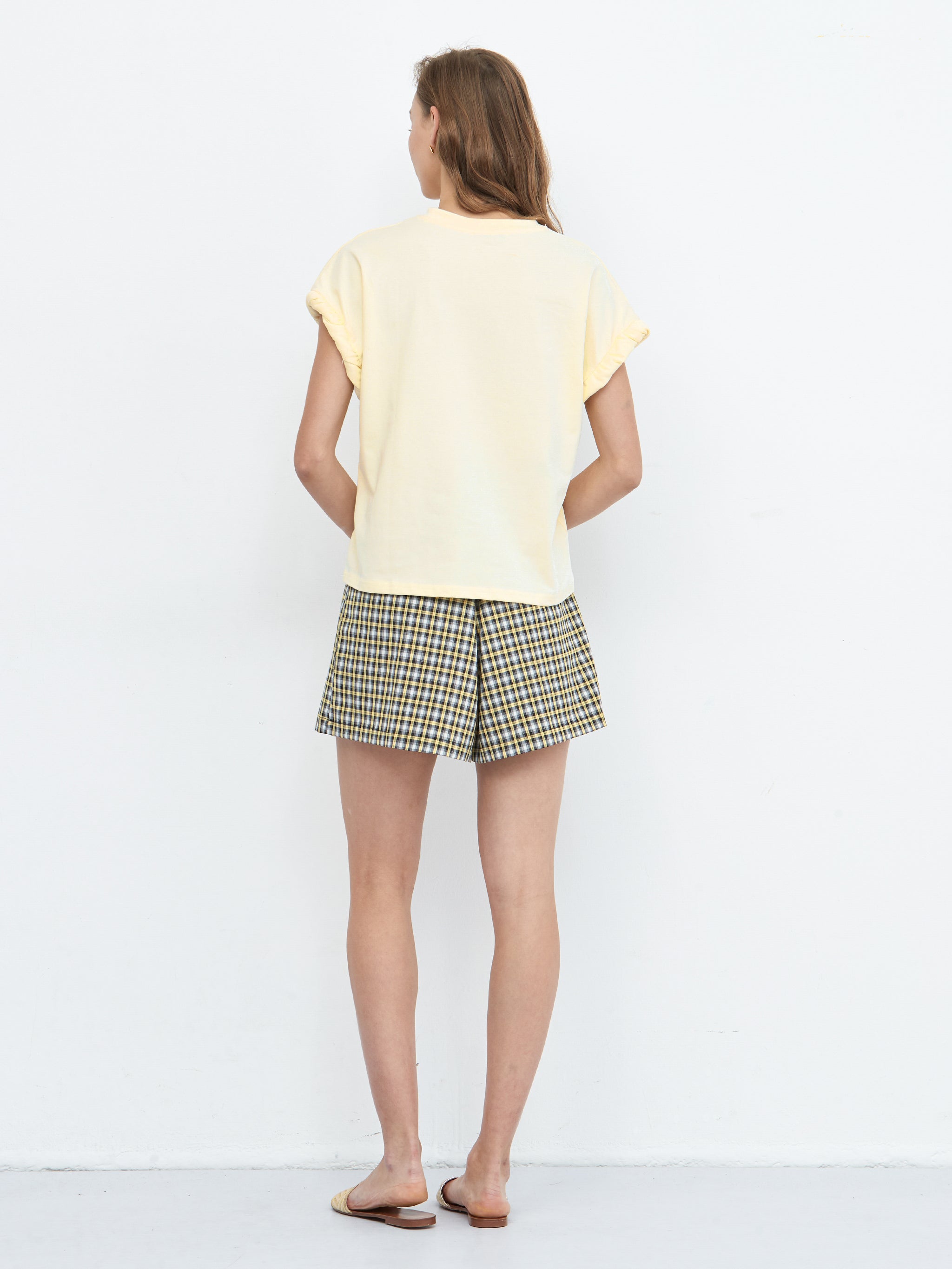 Round Neck White Casual T-shirt-6