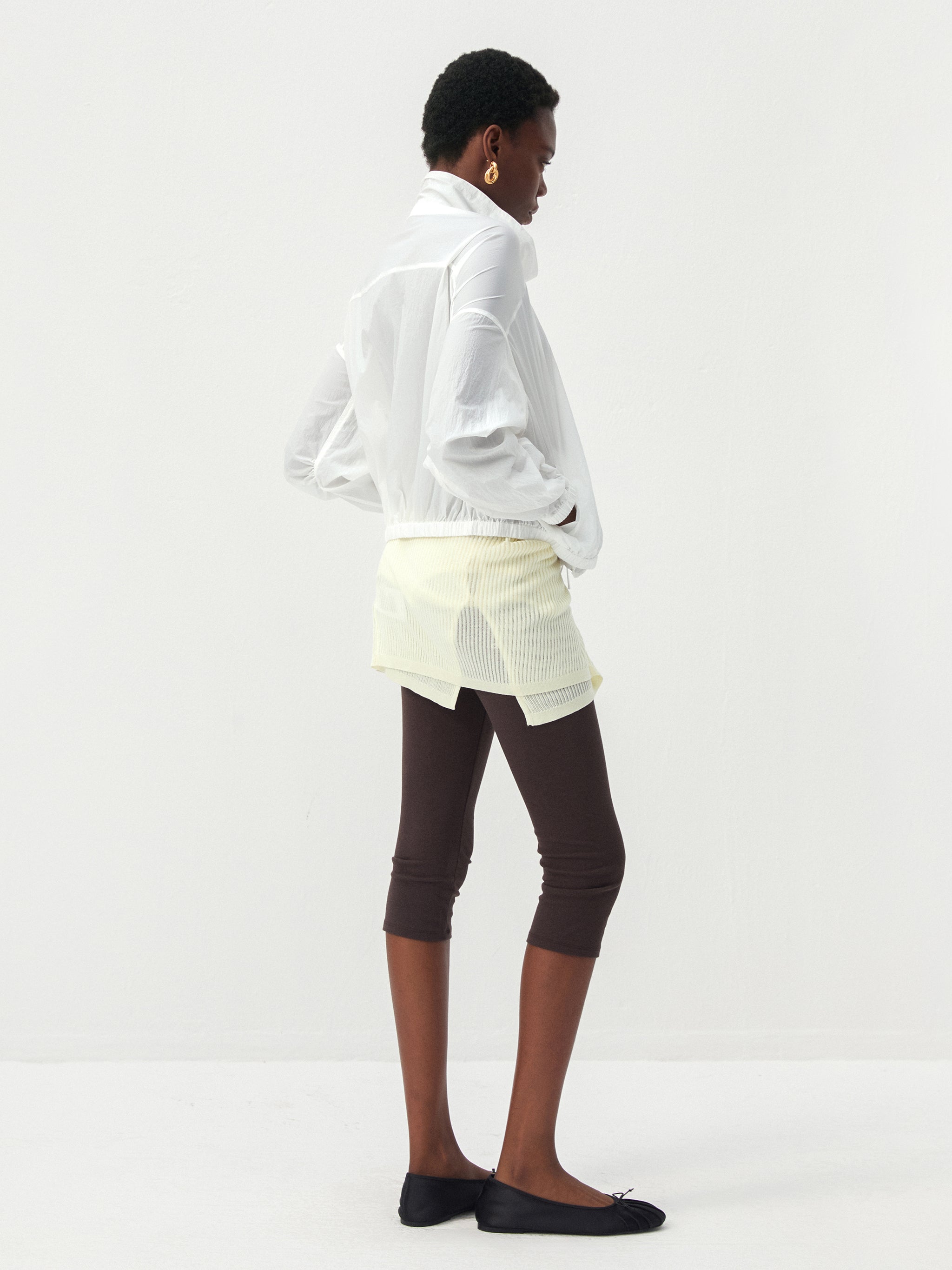 CUBIC Fold-Over Waist Capri Leggings-6