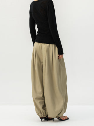 CUBIC Pleated Balloon Pants