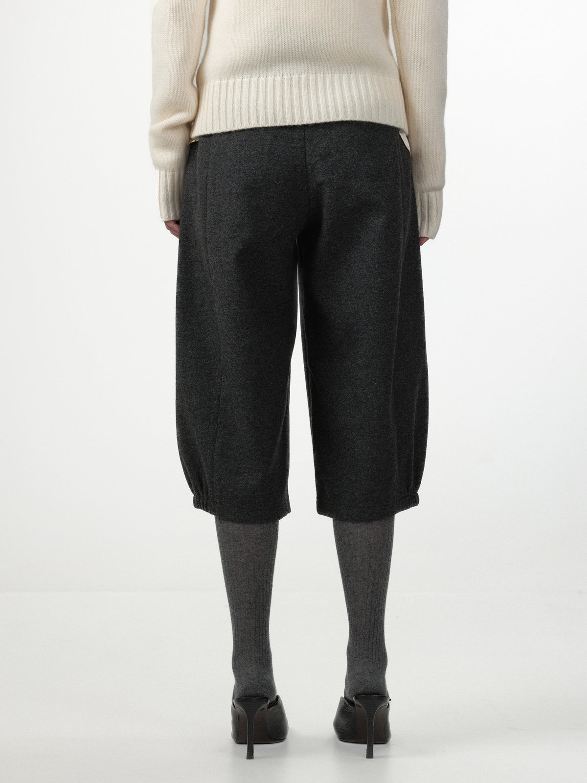 CUBIC Pleated Cropped Culotte Pants-6