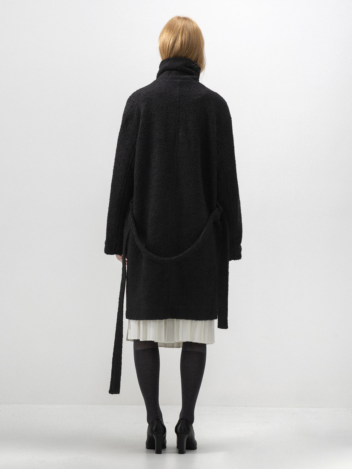 CUBIC Stand-Collar Cape-Style Wool Coat-6