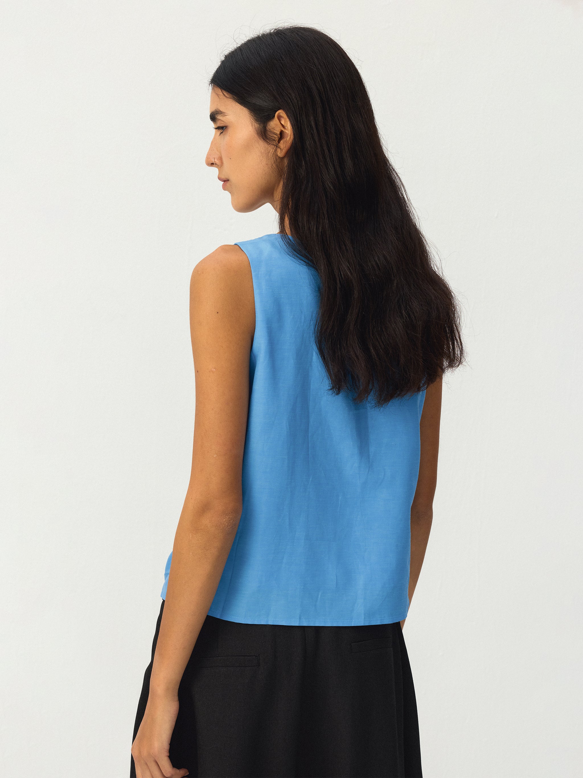CUBIC Sleeveless Ruffle Tie-Front Top-6