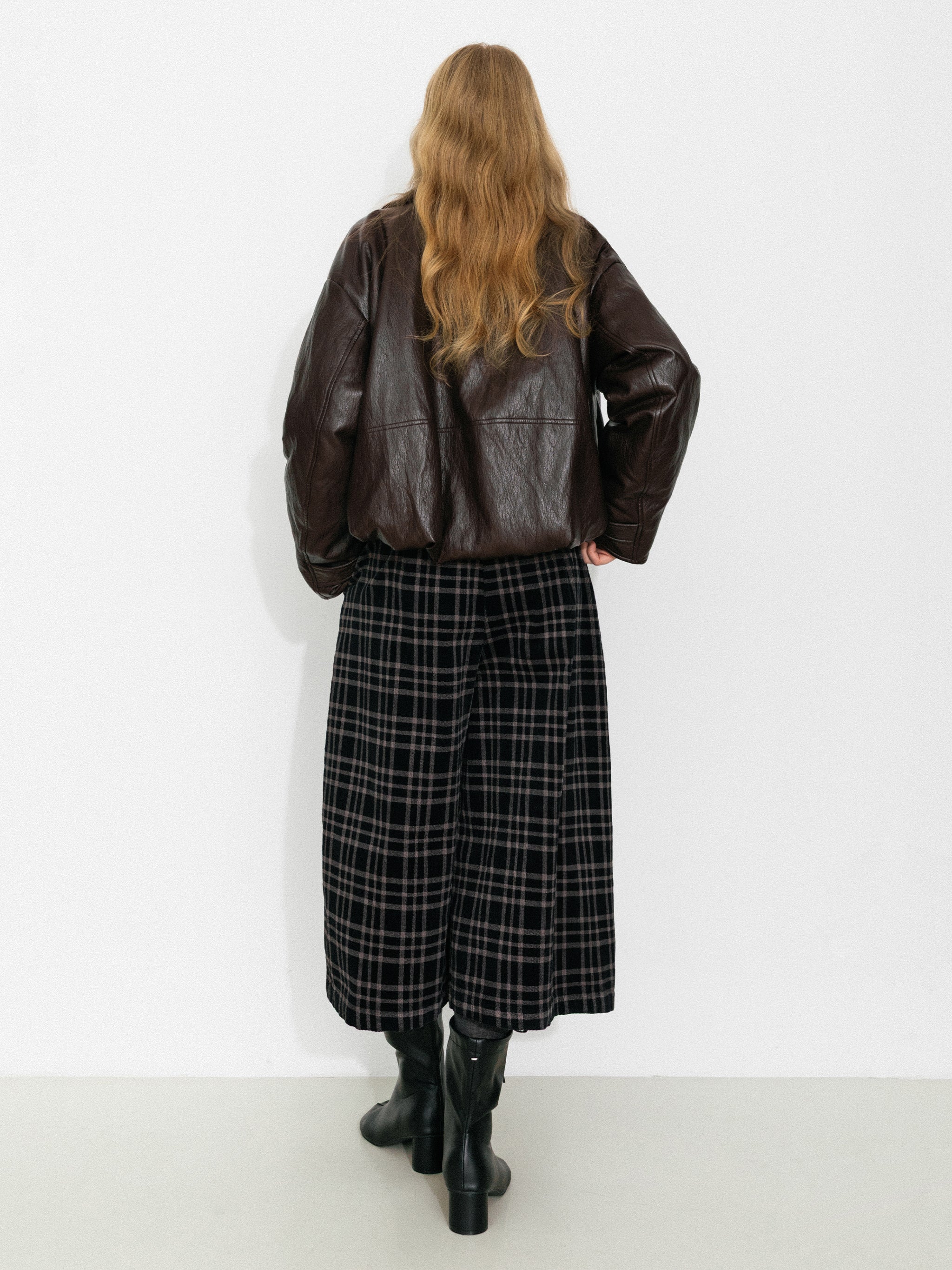 Corduroy Collar Convertible Leather Down Jacket-6