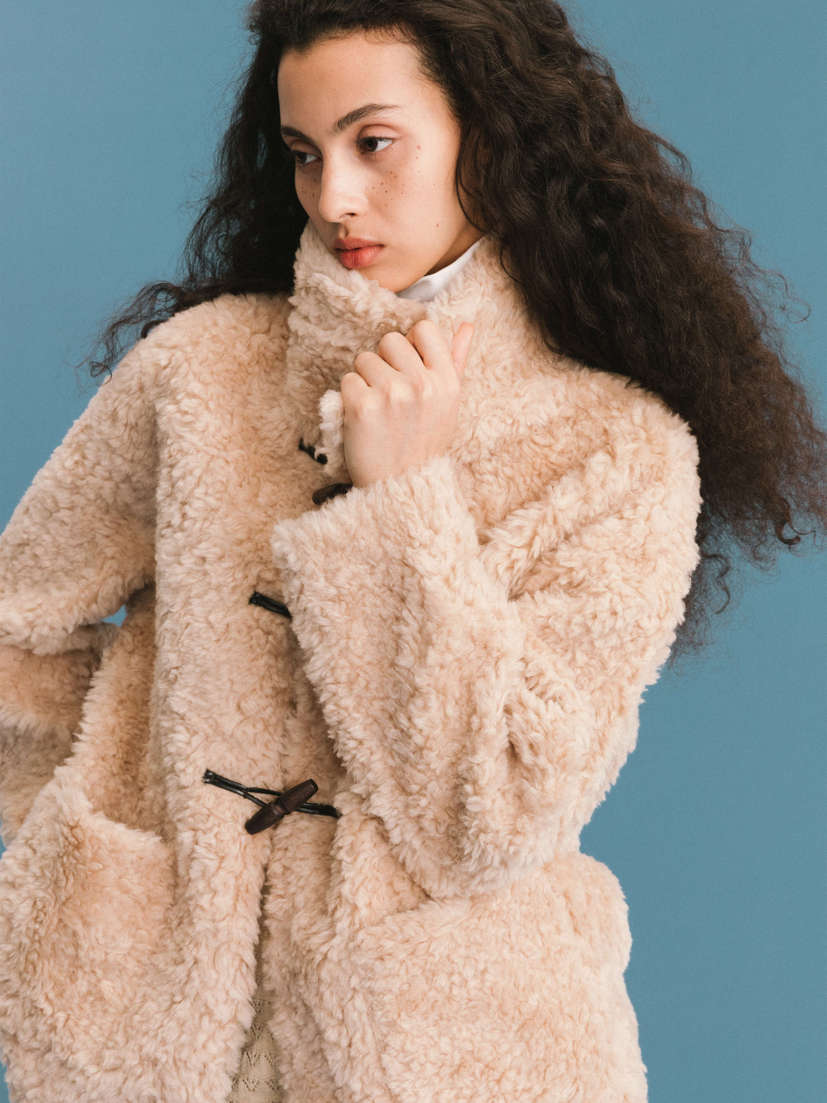 ONE BY CUBIC Hign Collar Furry 100% Wool Coat-7