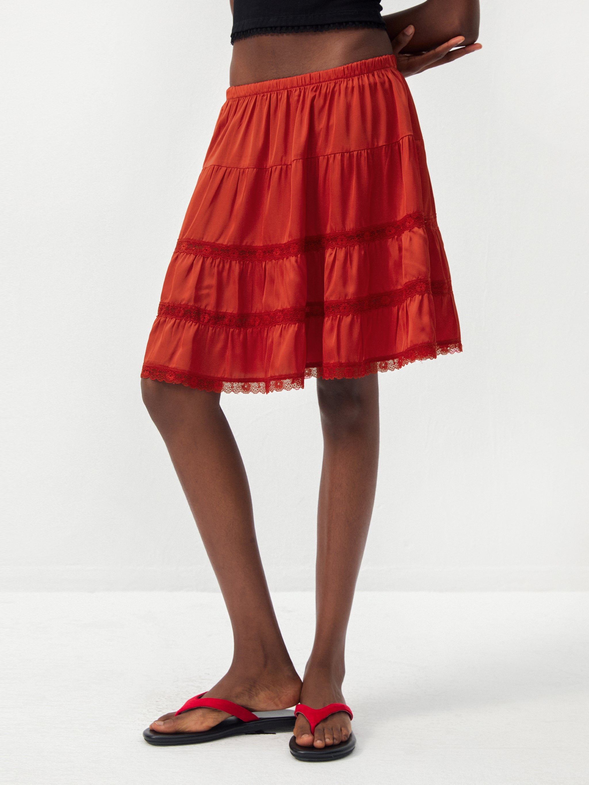 CUBIC Lace Tiered Satin Mini Skirt-7