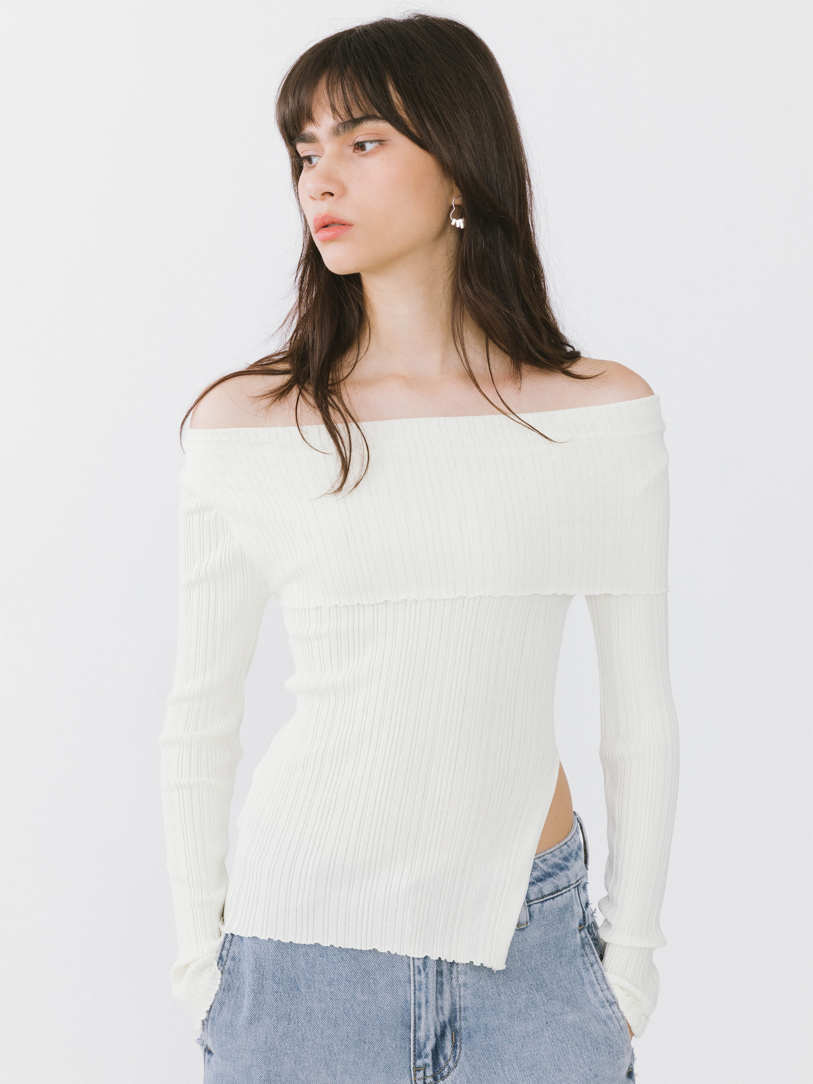 Off-Shoulder Long Sleeve Fitted Top-8
