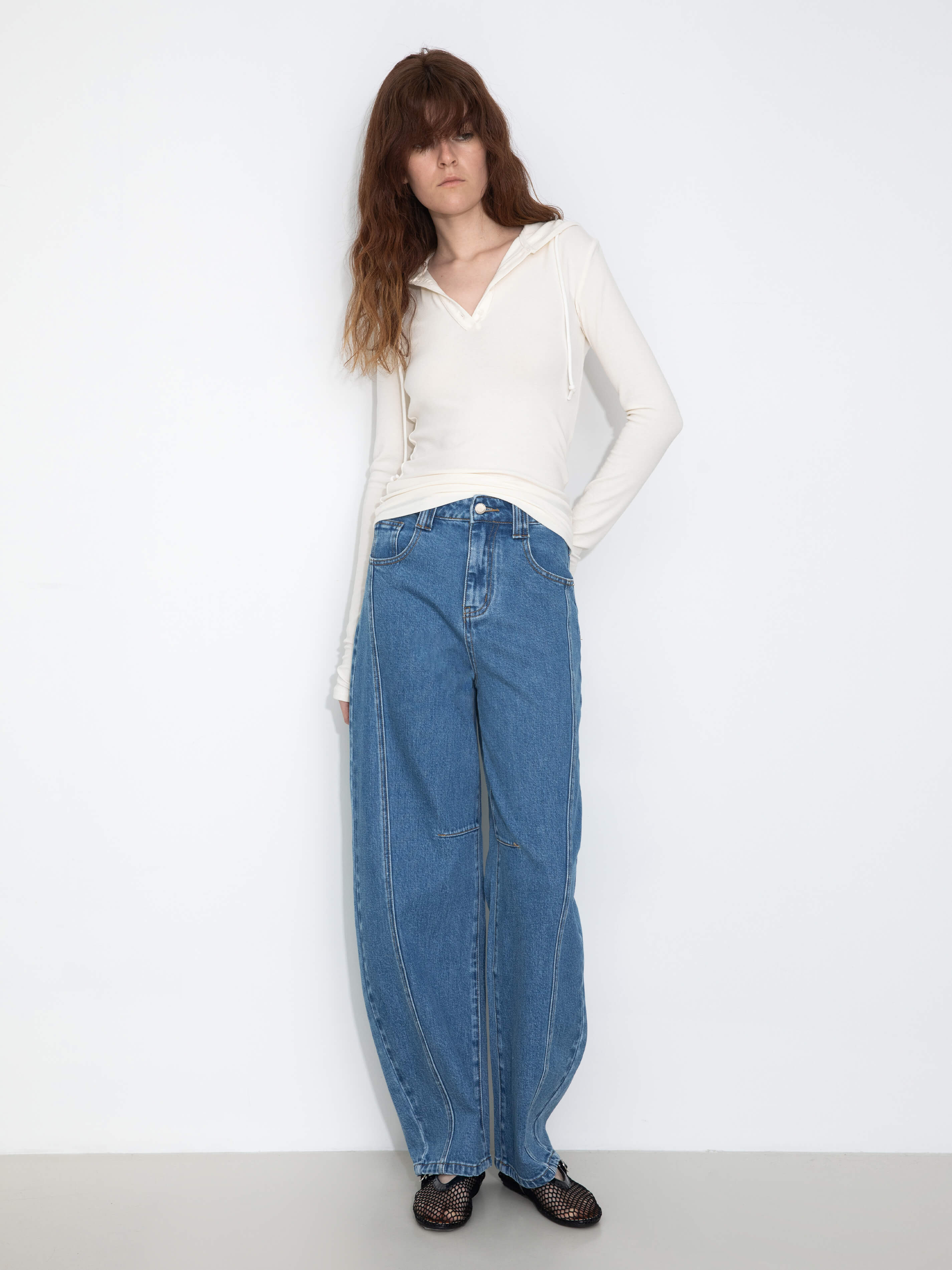Panelled Loose-Fit Wide-Leg Tapered Jeans-8
