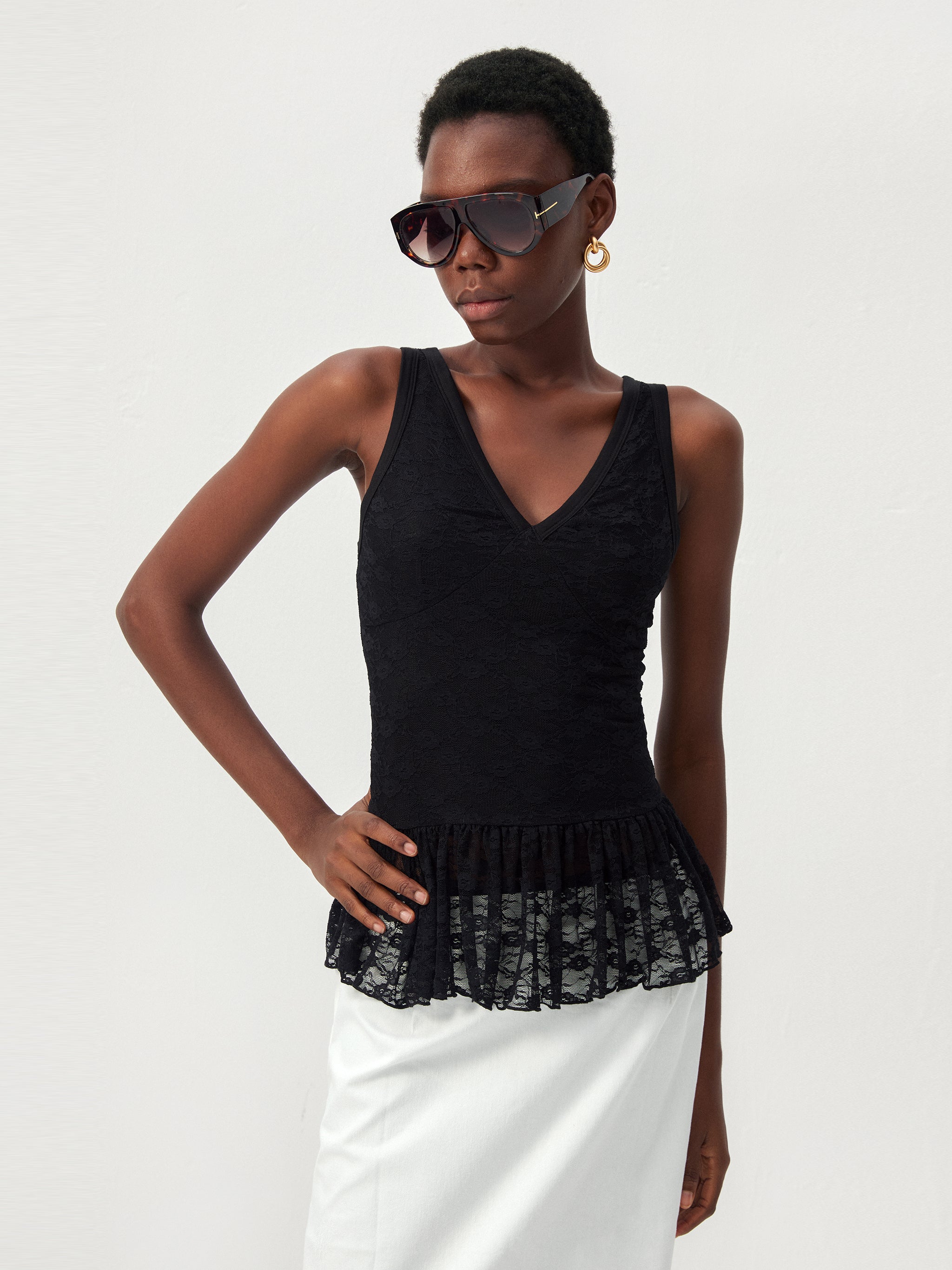 CUBIC Lace V-Neck Peplum Tank Top-7