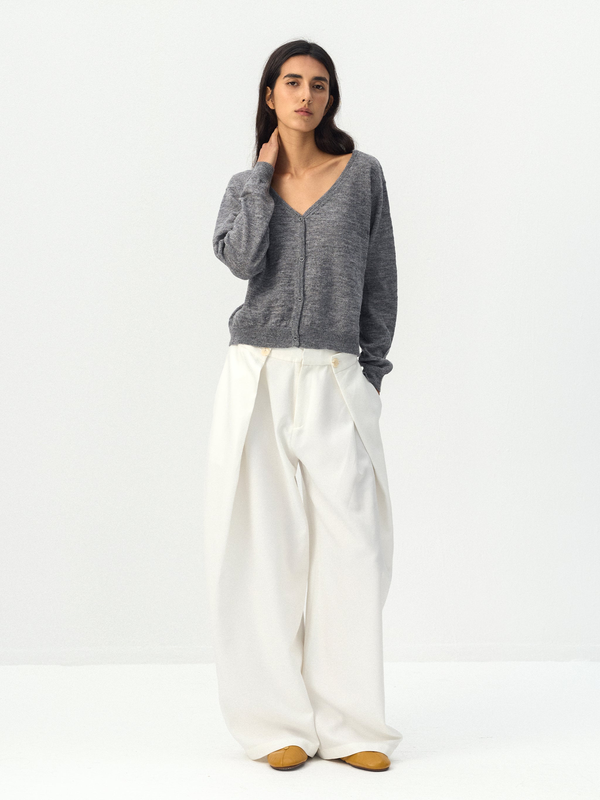 CUBIC Relaxed V-Neck Knit Cardigan-8