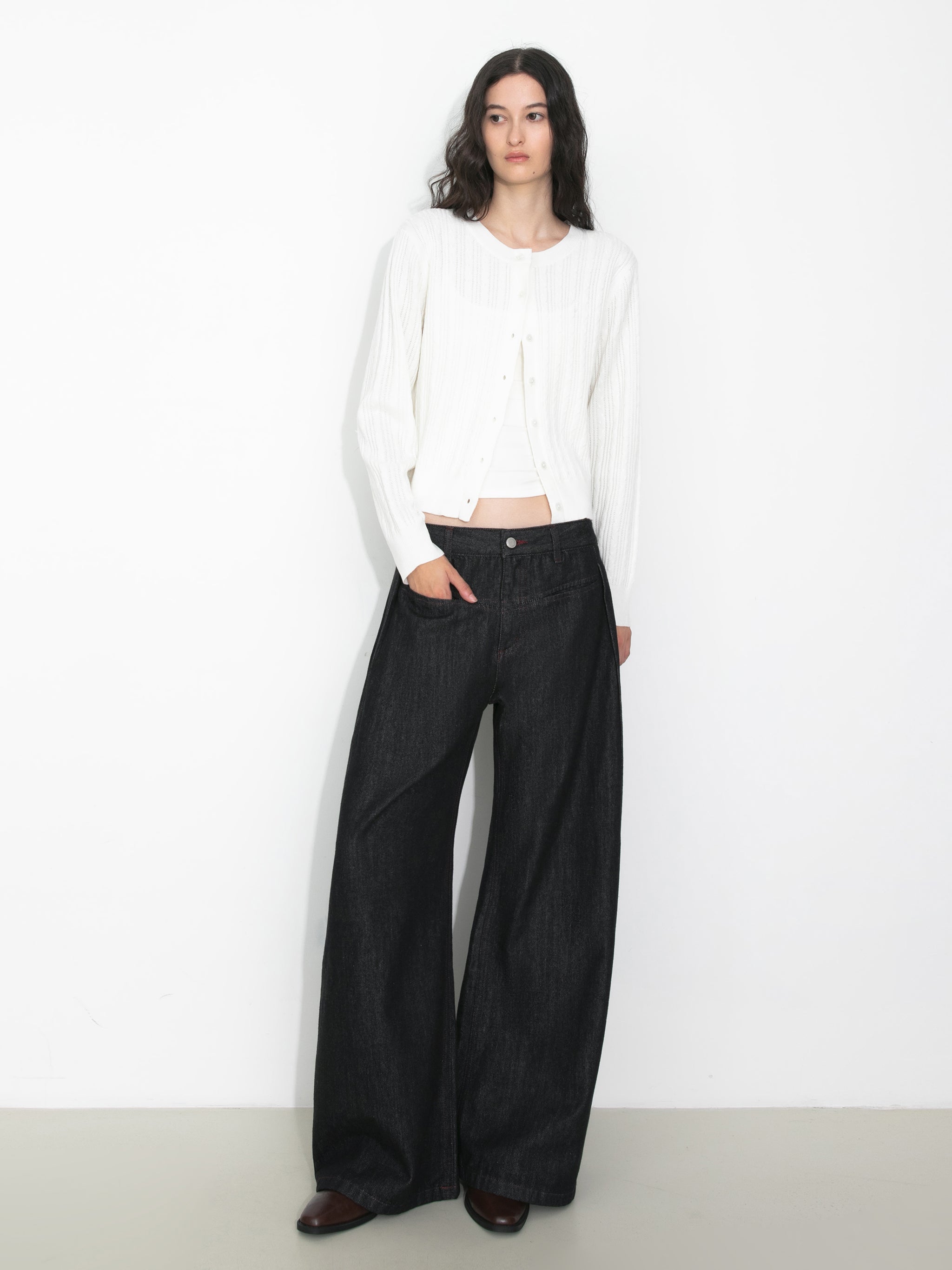 Cable-Knit Cropped Cardigan-8