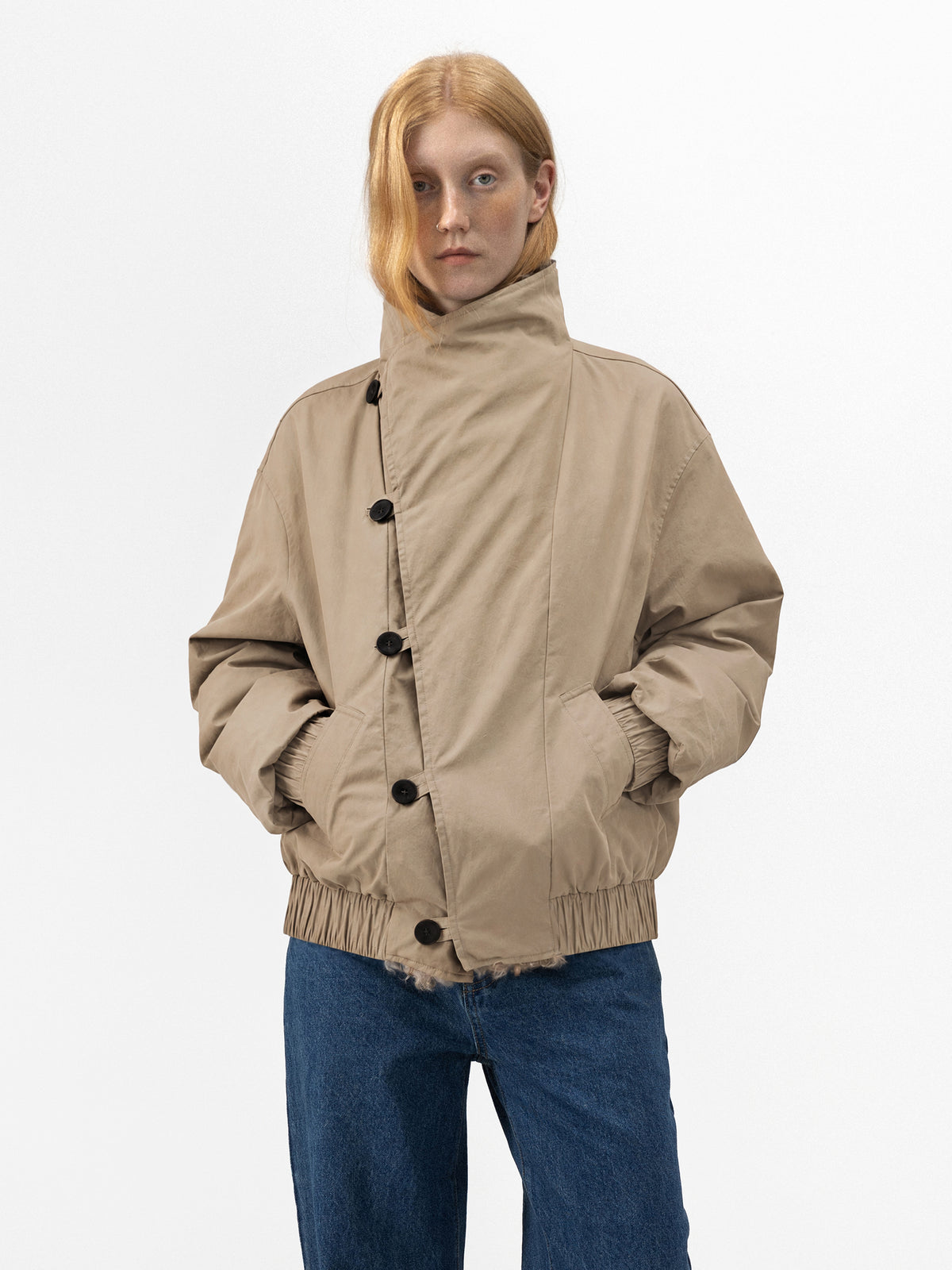 CUBIC Oversized Faux-Fur Collar Down Jacket-8
