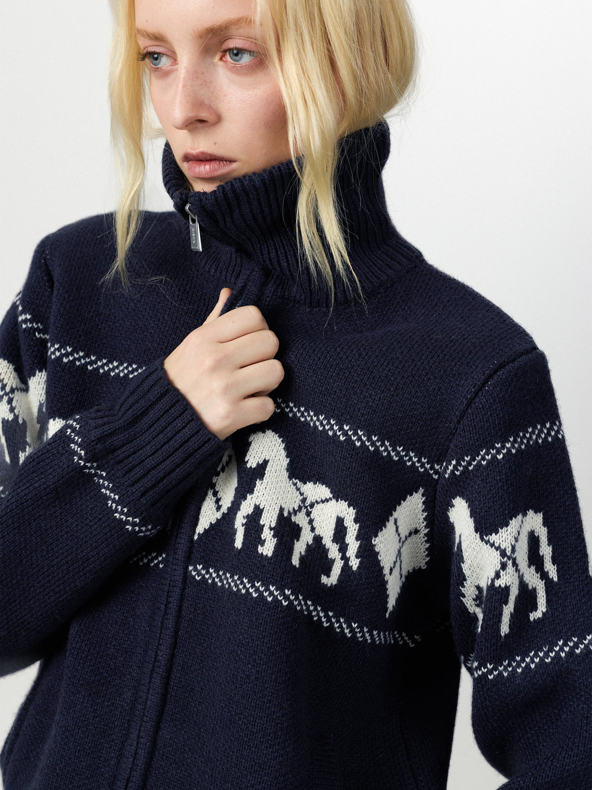 Horse Pattern Diamond Zip-Up Knit Cardigan-8